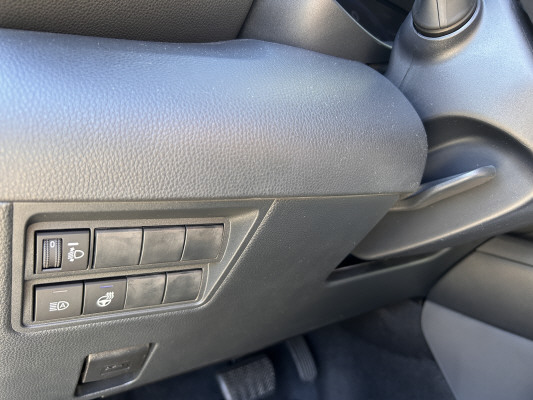 TOYOTA Yaris 1.5 Trend e-CVT-image-8