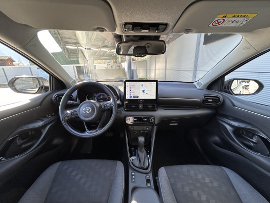 TOYOTA Yaris 1.5 Trend e-CVT-image-5