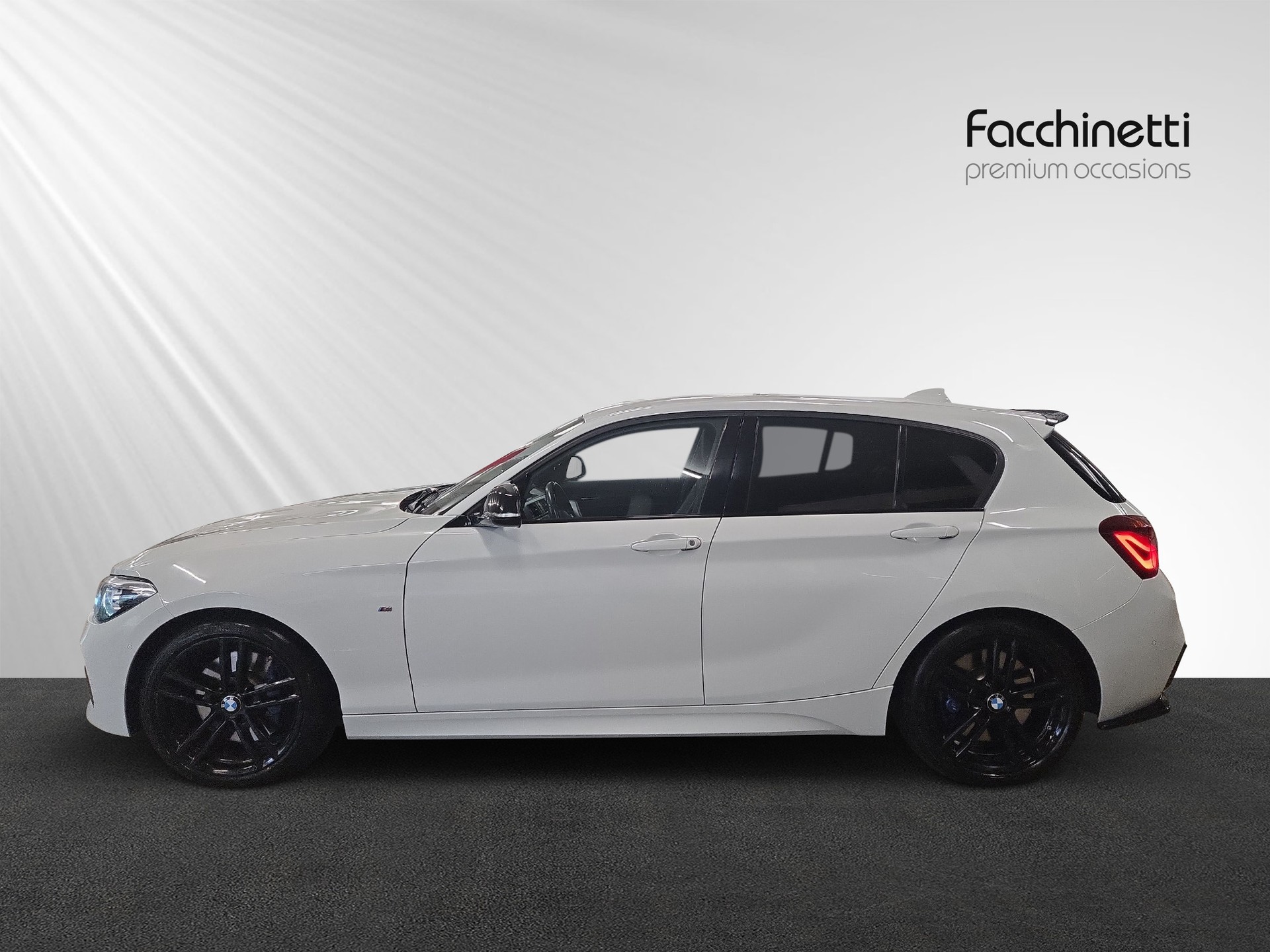 BMW M140i xDrive Steptronic-image-1