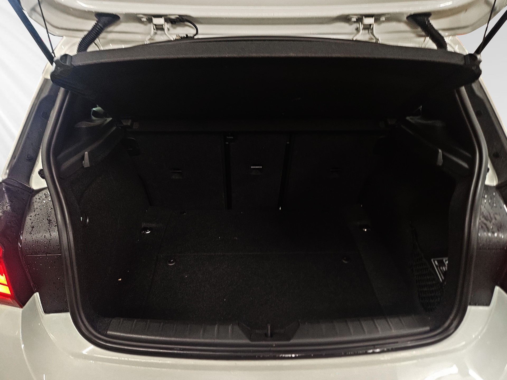 BMW M140i xDrive Steptronic-image-7