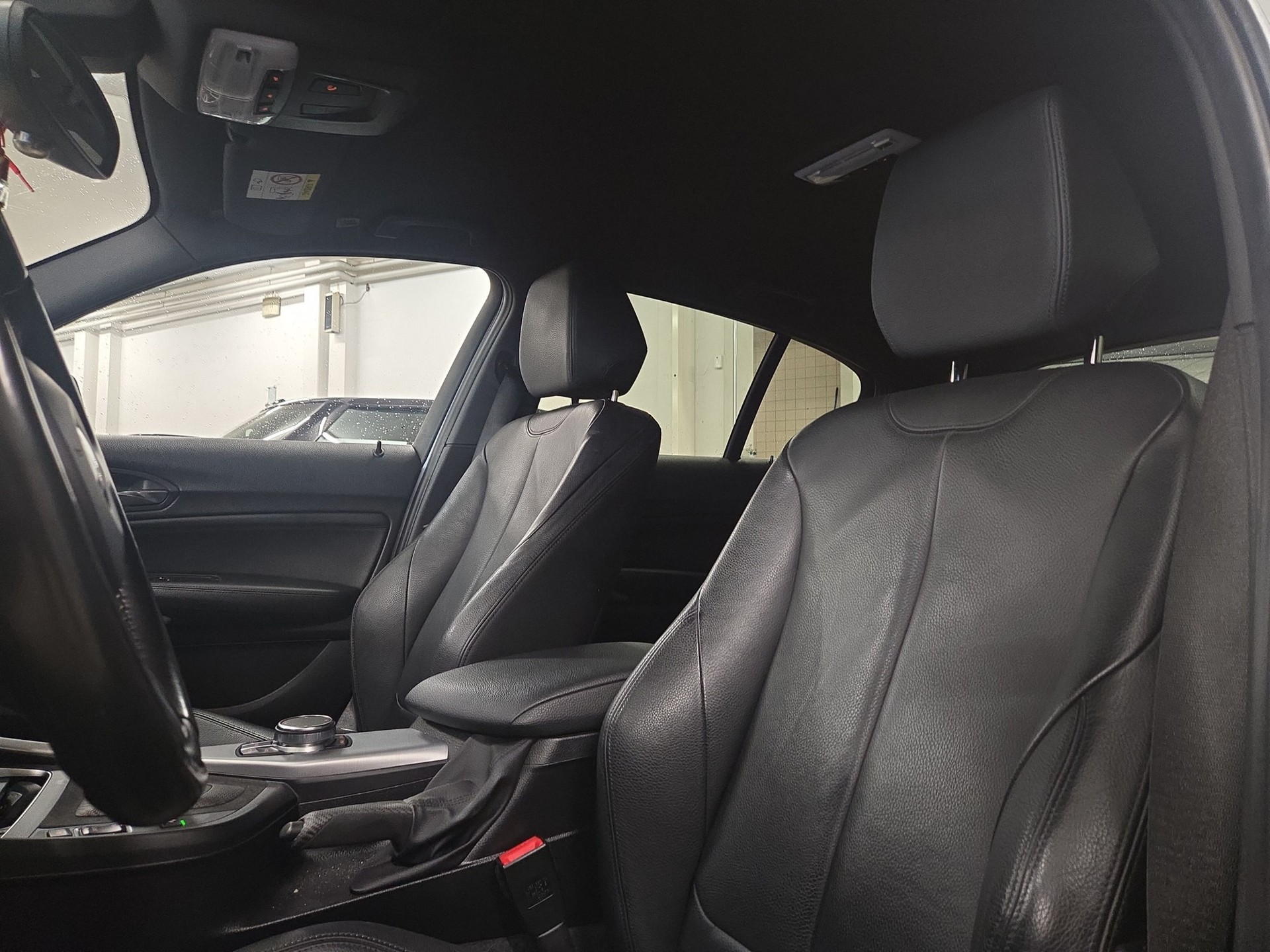BMW M140i xDrive Steptronic-image-9