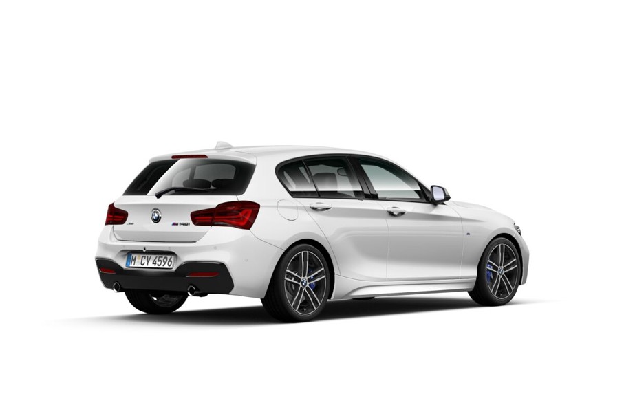 BMW M140i xDrive Steptronic-showroom-element-1