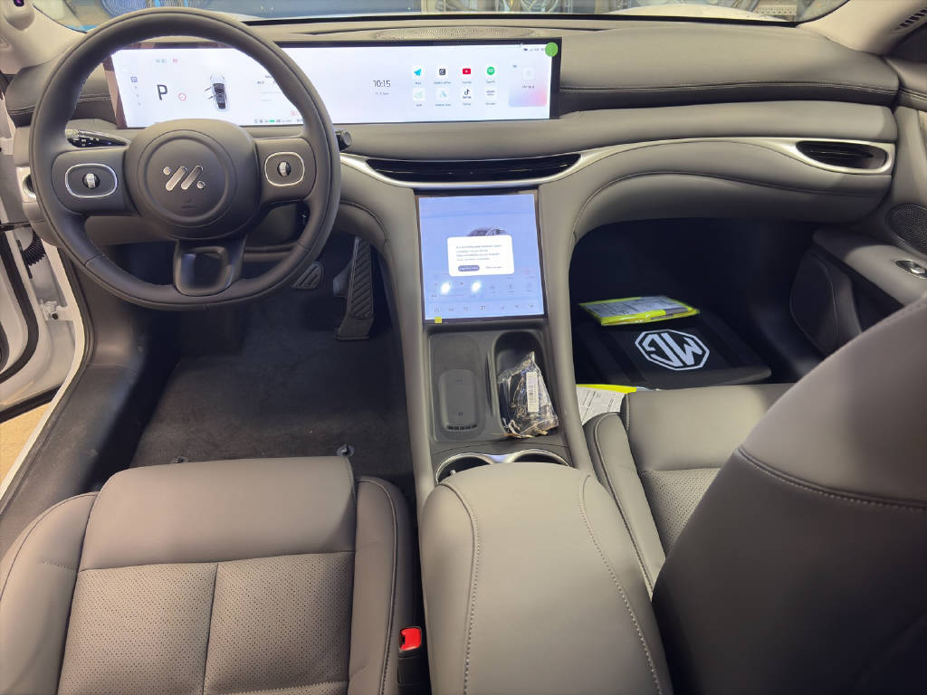 MG IM5 100 kWh Performance 20 4WD-image-6