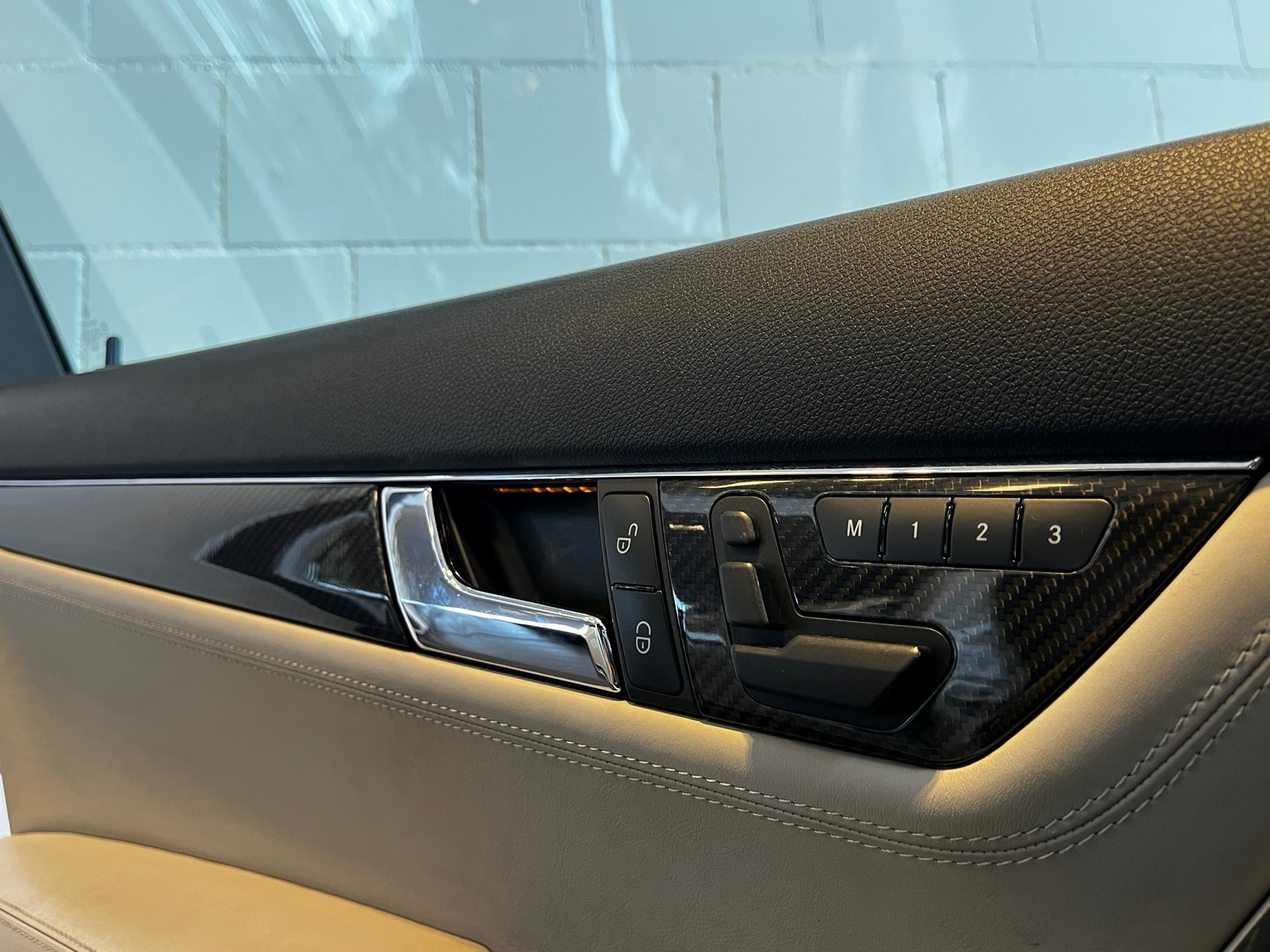 MERCEDES-BENZ C 63 AMG Avantgarde 7G-Tronic-image-22