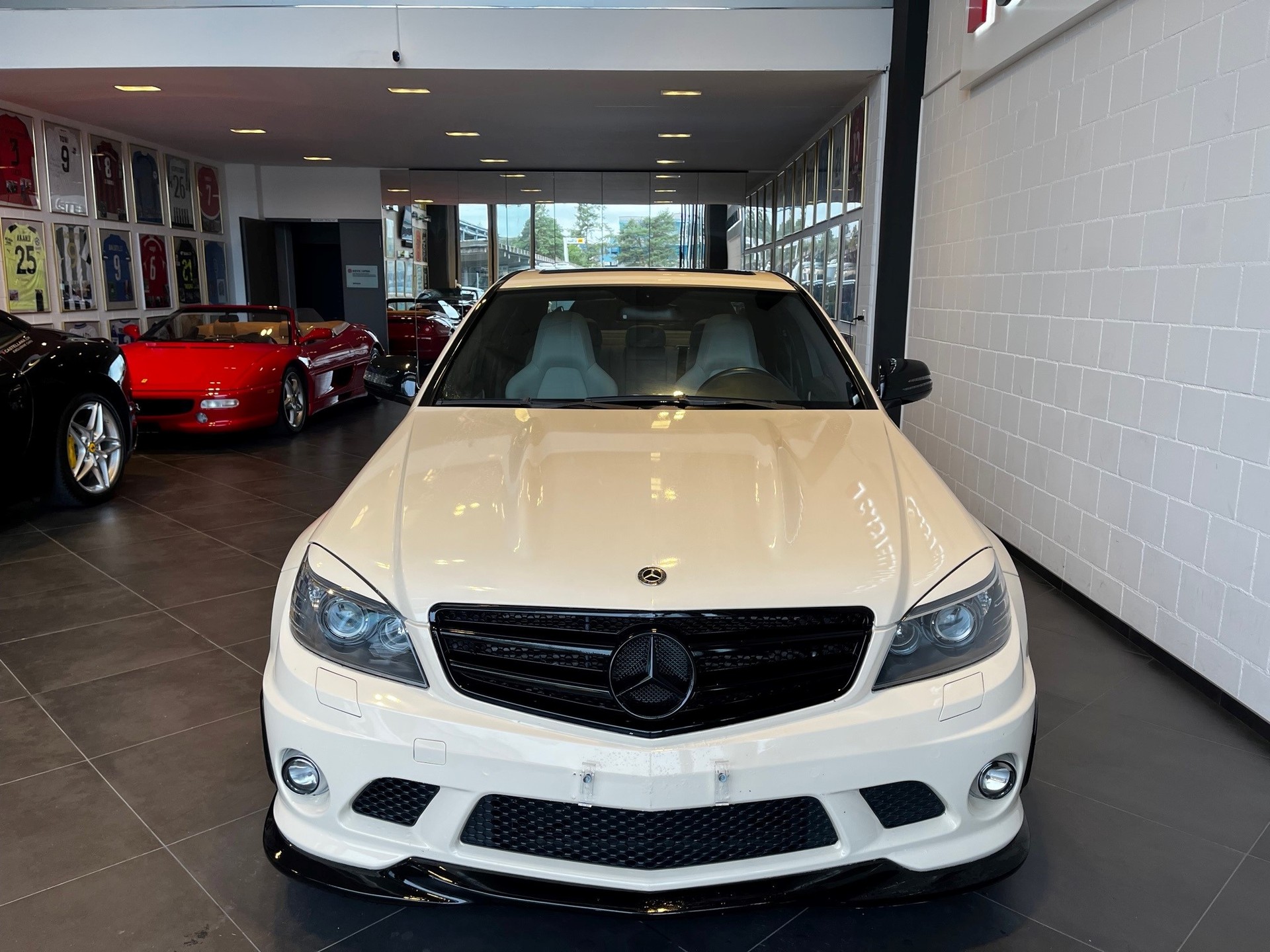 MERCEDES-BENZ C 63 AMG Avantgarde 7G-Tronic-image-2