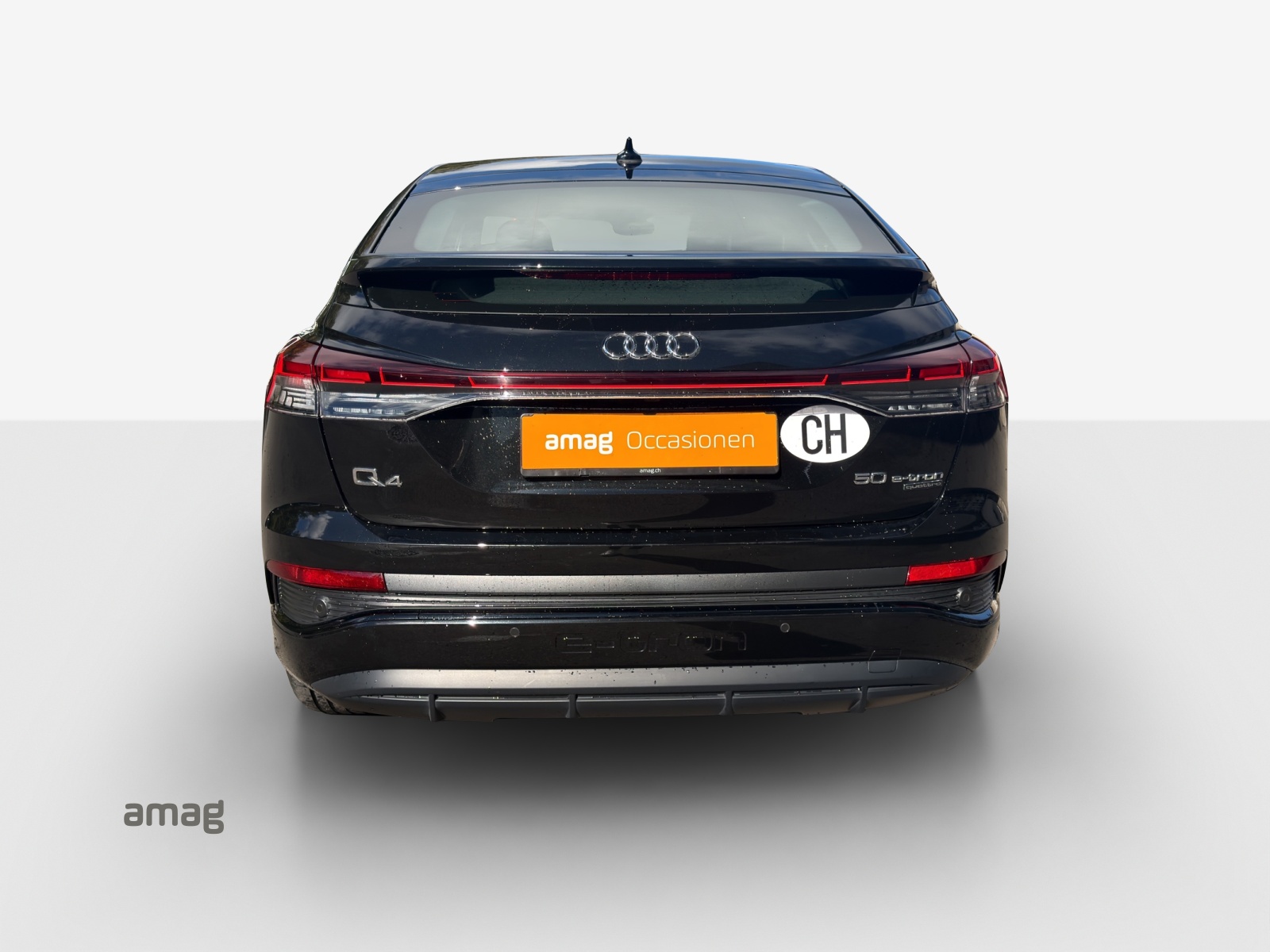AUDI Q4 Sportback e-tron 50 quattro-showroom-element-3
