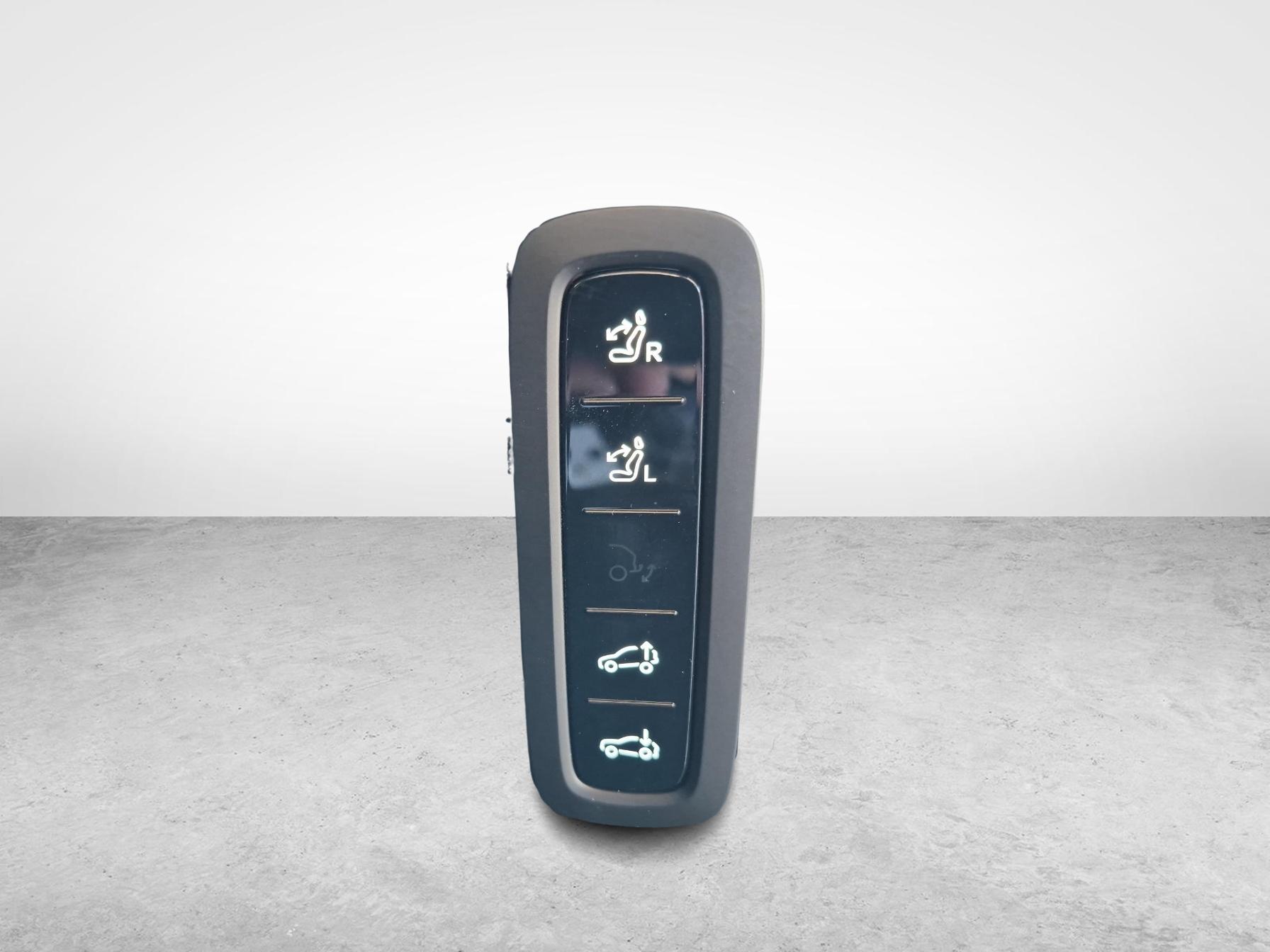 VOLVO EX90 Twin Plus AWD-image-16