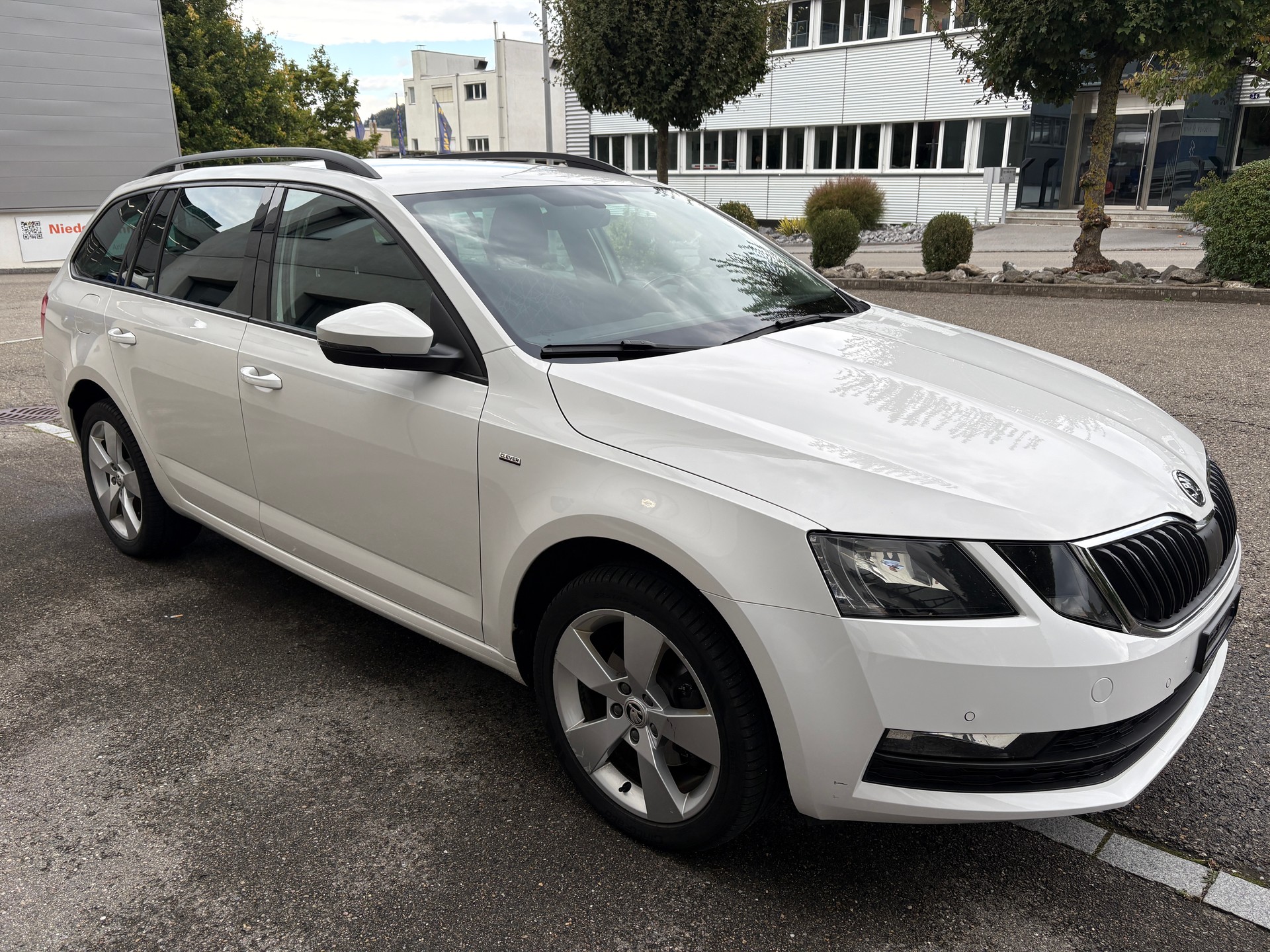 SKODA 2.0 TDI 184 Clever 4x4 DSG-image-1