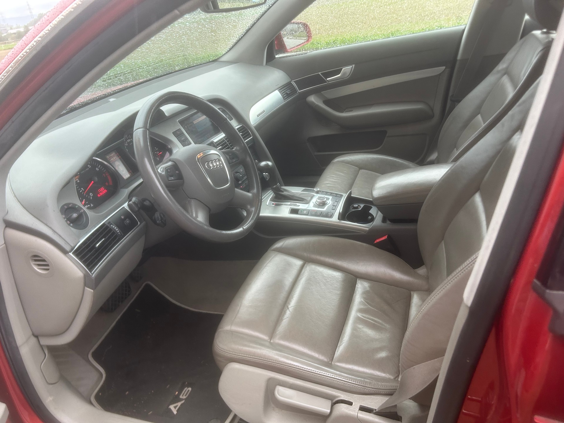 AUDI A6 Limousine 3.2 V6 FSI quattro-image-5