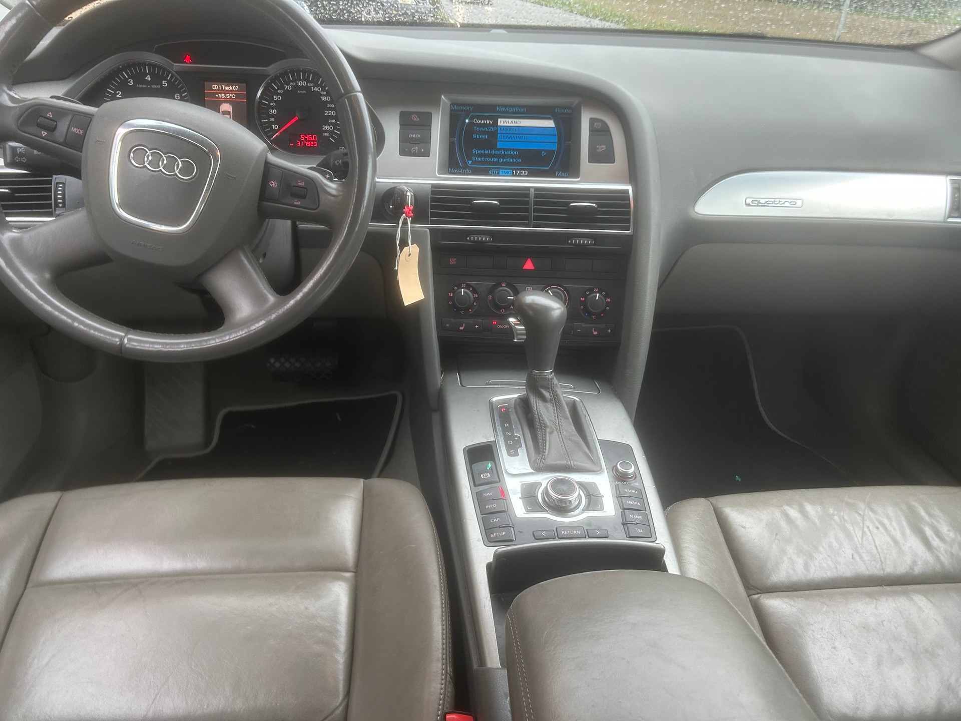 AUDI A6 Limousine 3.2 V6 FSI quattro-image-4