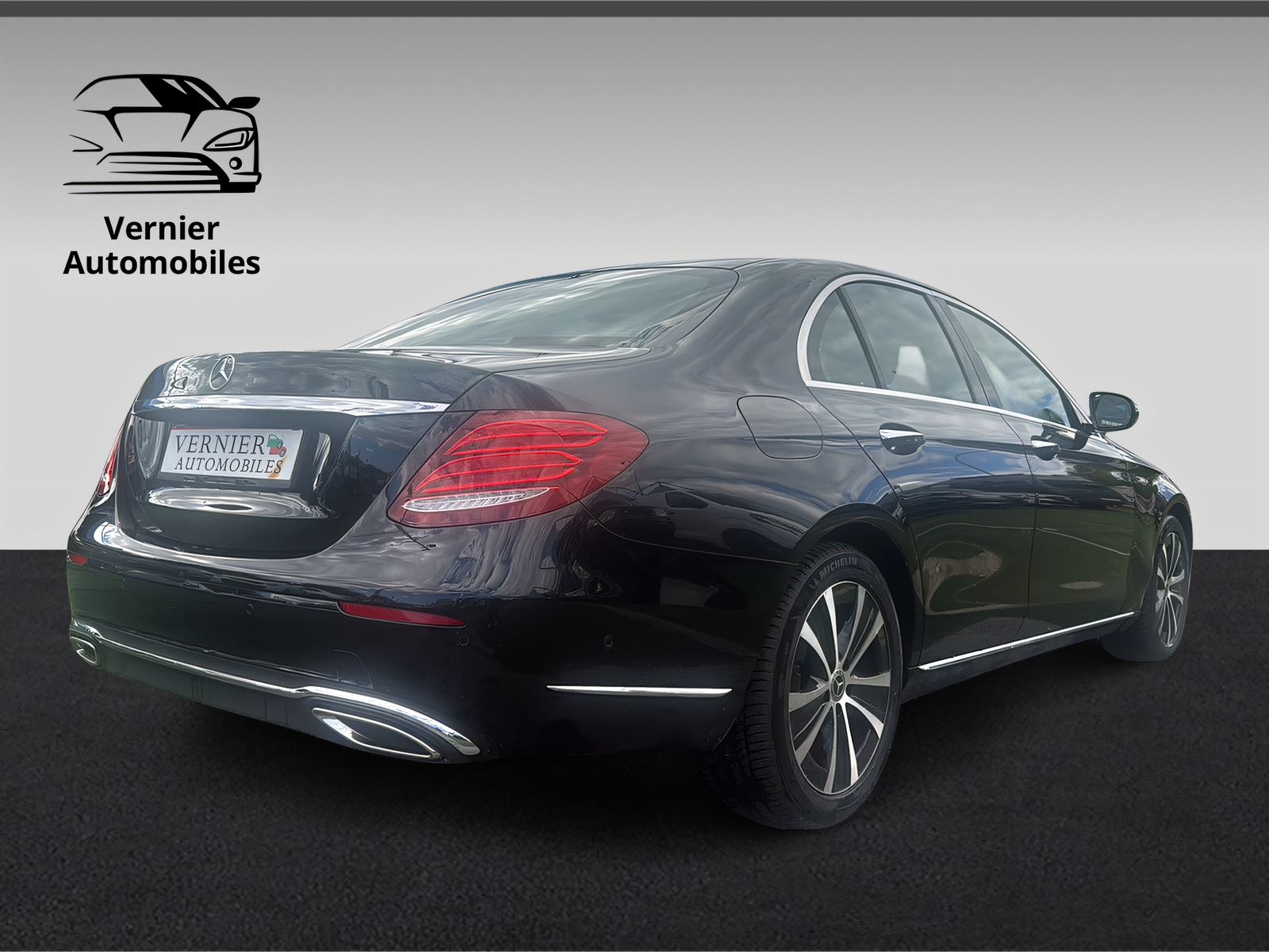 MERCEDES-BENZ E 450 Exclusive 4Matic 9G-Tronic-image-4
