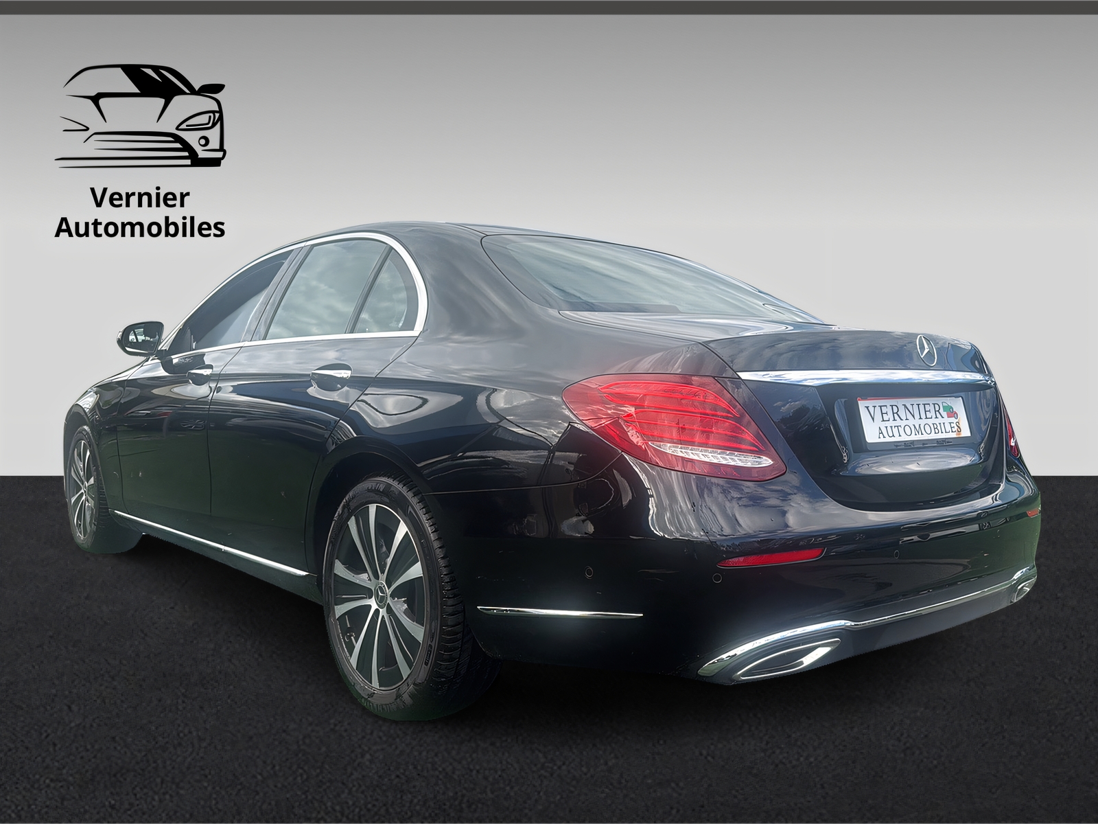 MERCEDES-BENZ E 450 Exclusive 4Matic 9G-Tronic-image-3