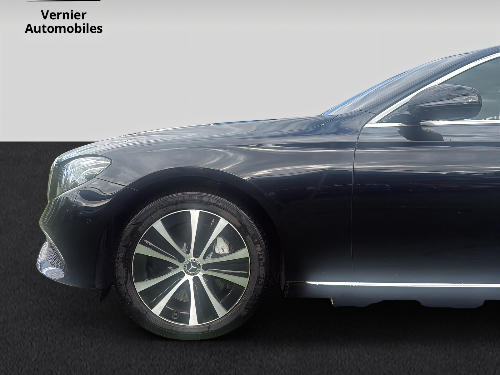 MERCEDES-BENZ E 450 Exclusive 4Matic 9G-Tronic-image-6