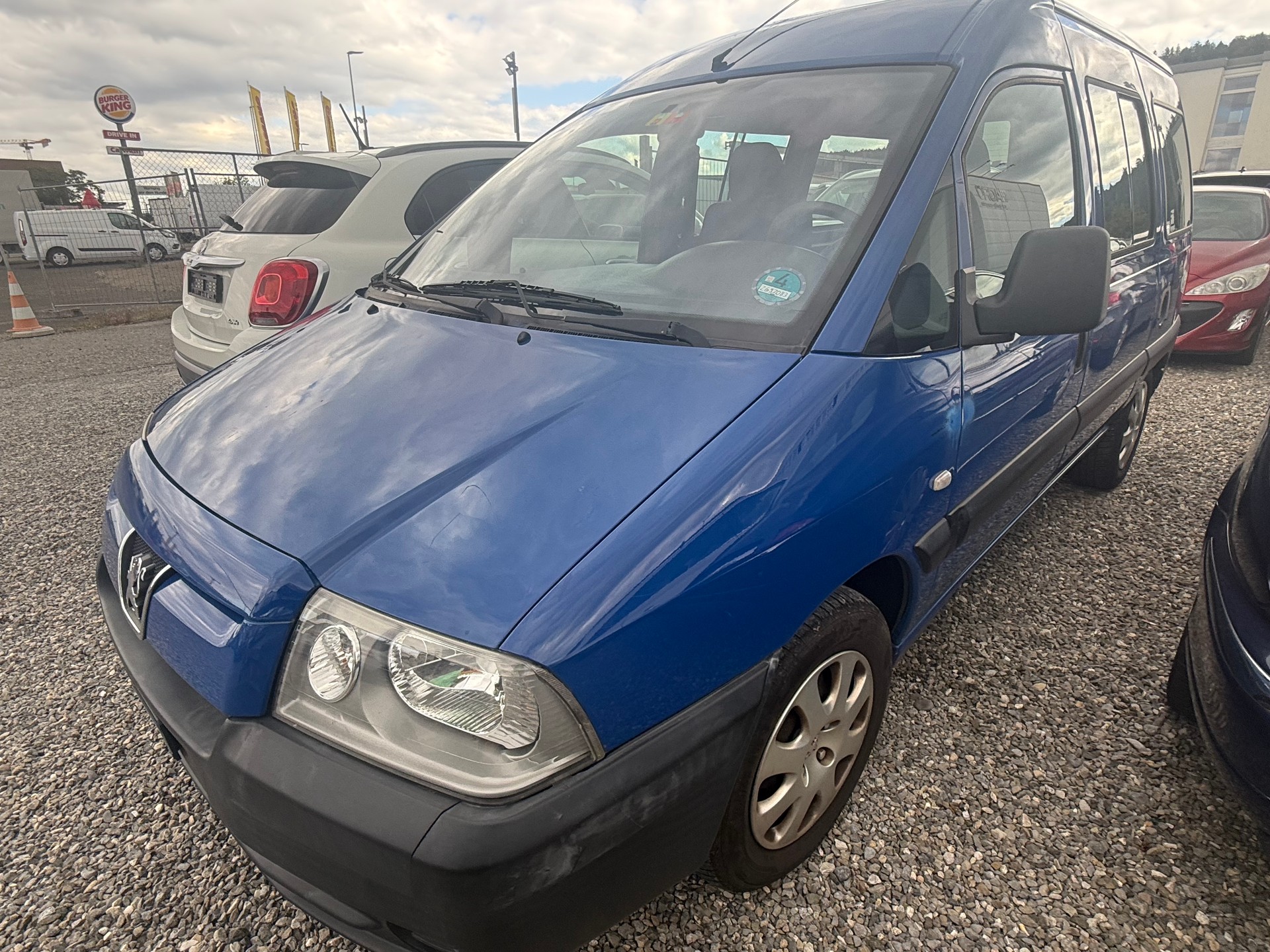 PEUGEOT EXPERT-image-1