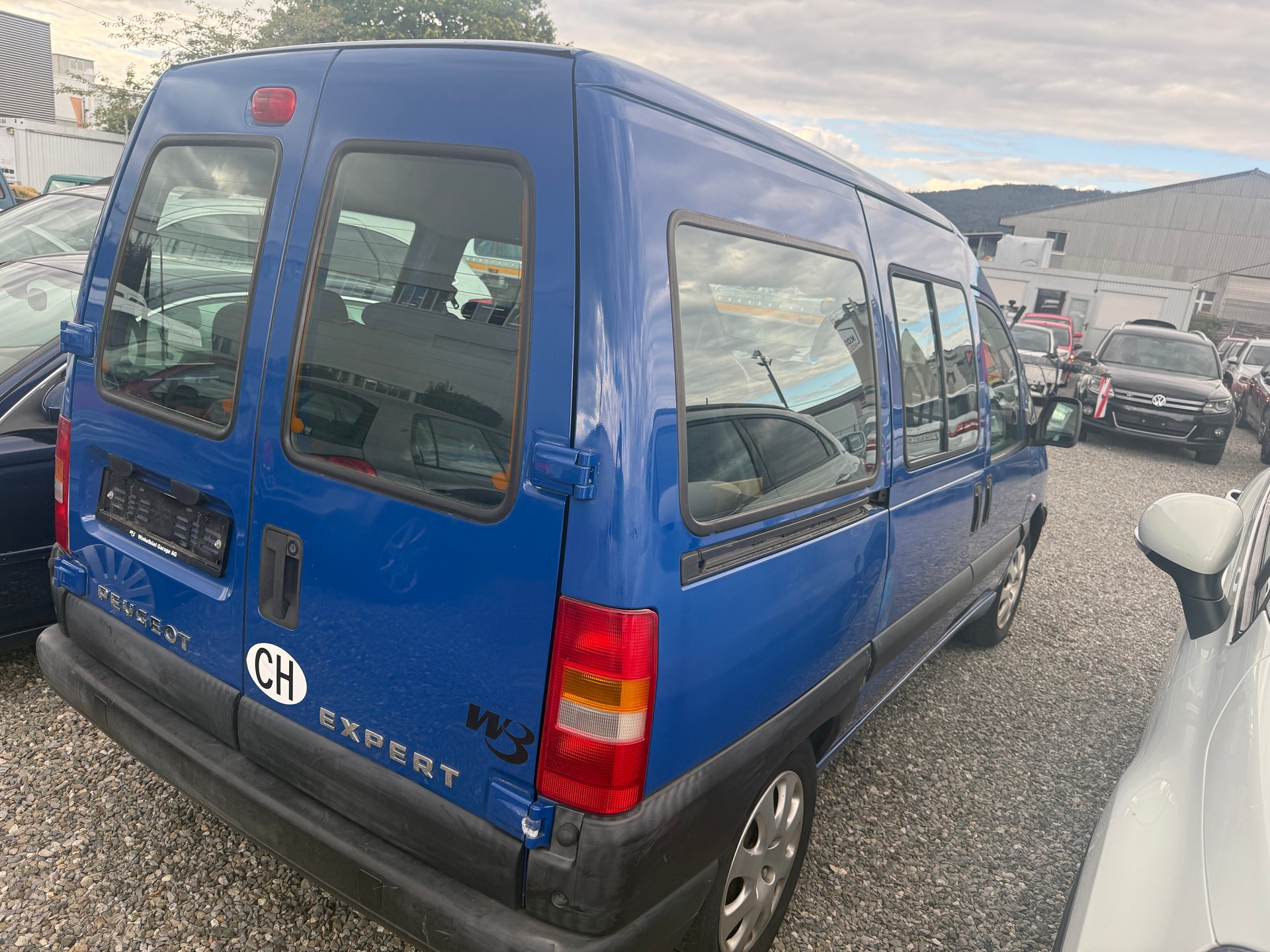 PEUGEOT EXPERT-image-3