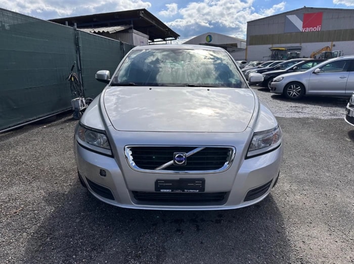 VOLVO V50 2.0D-image-1