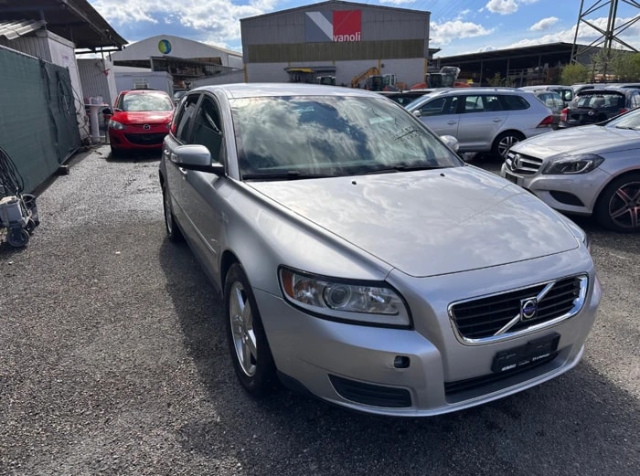 VOLVO V50 2.0D-image-0