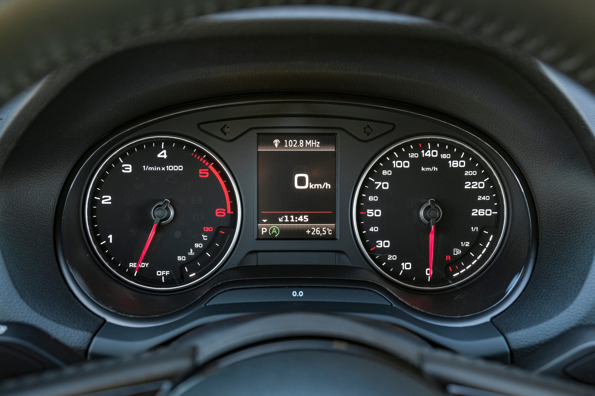 AUDI Q2 2.0 TDI quattro S-tronic Sport-image-16