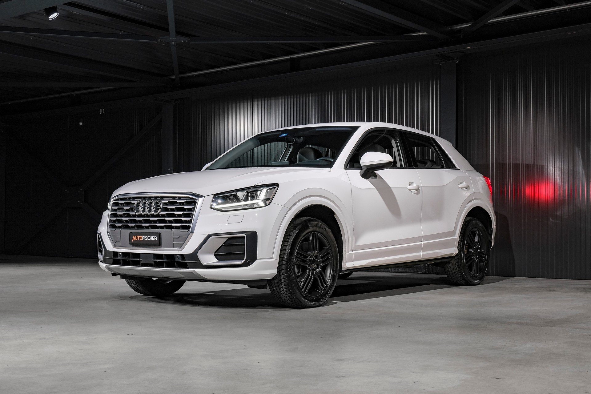 AUDI Q2 2.0 TDI quattro S-tronic Sport-showroom-element-3