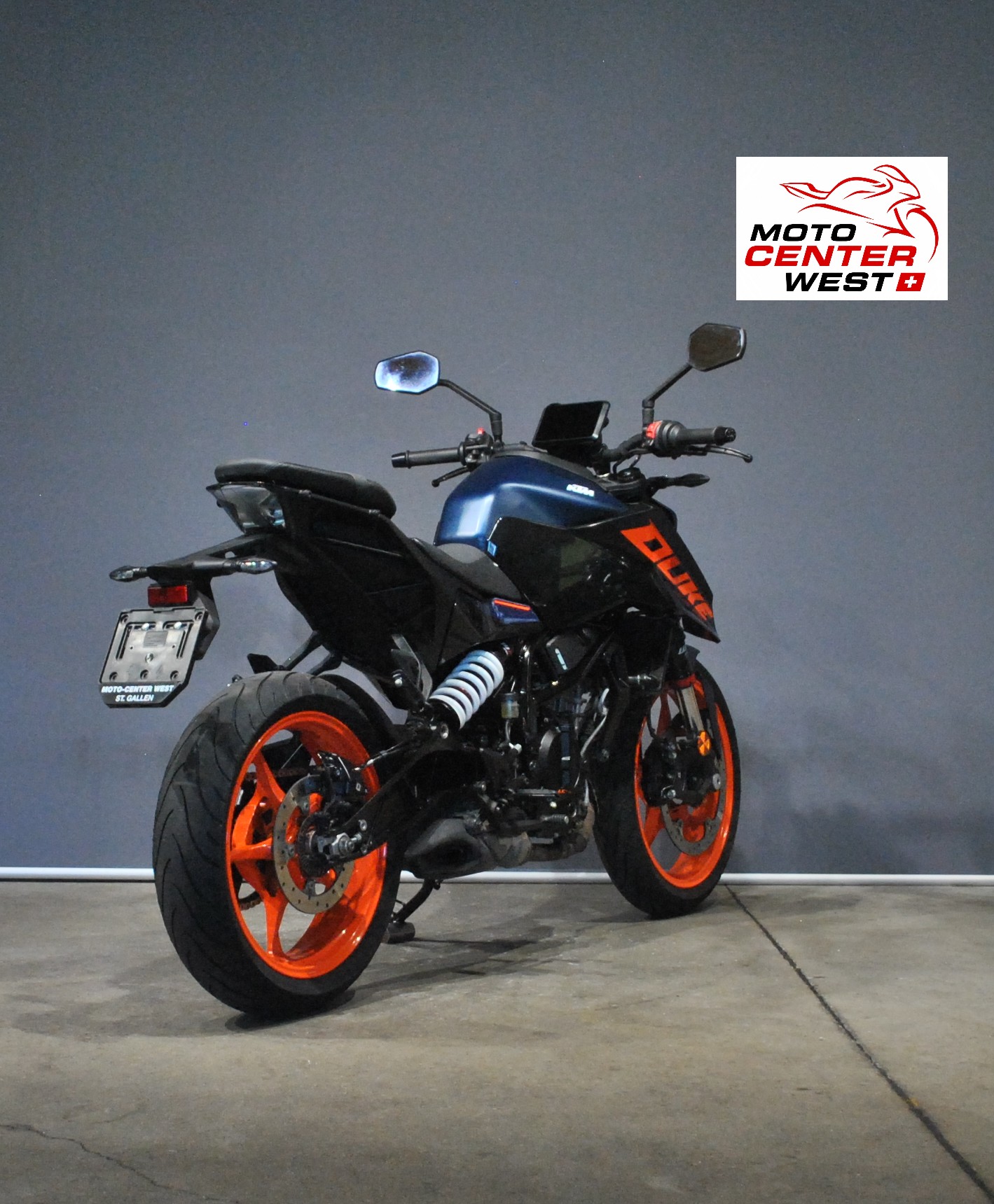 KTM 125 Duke-image-4