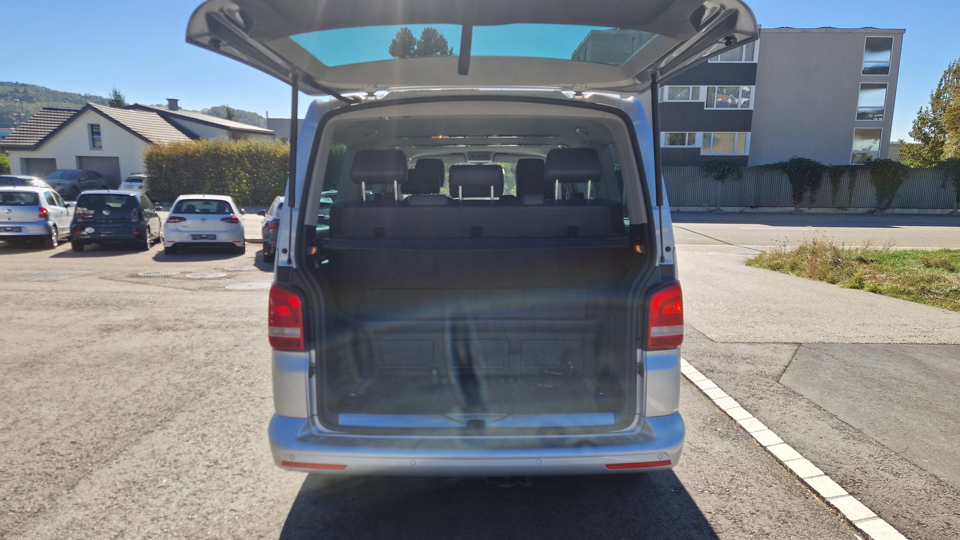 VW T5 Multivan 2.0 TDI CR Highline DSG-image-14