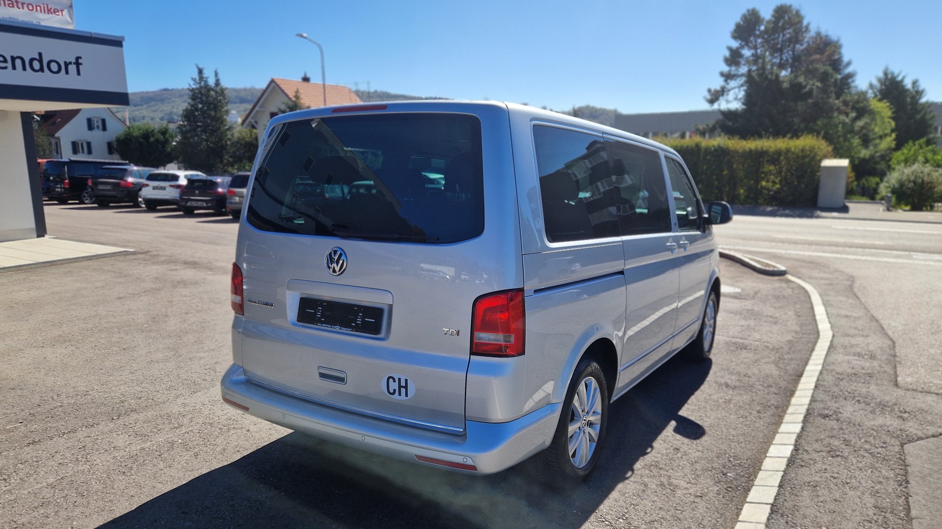 VW T5 Multivan 2.0 TDI CR Highline DSG-image-3