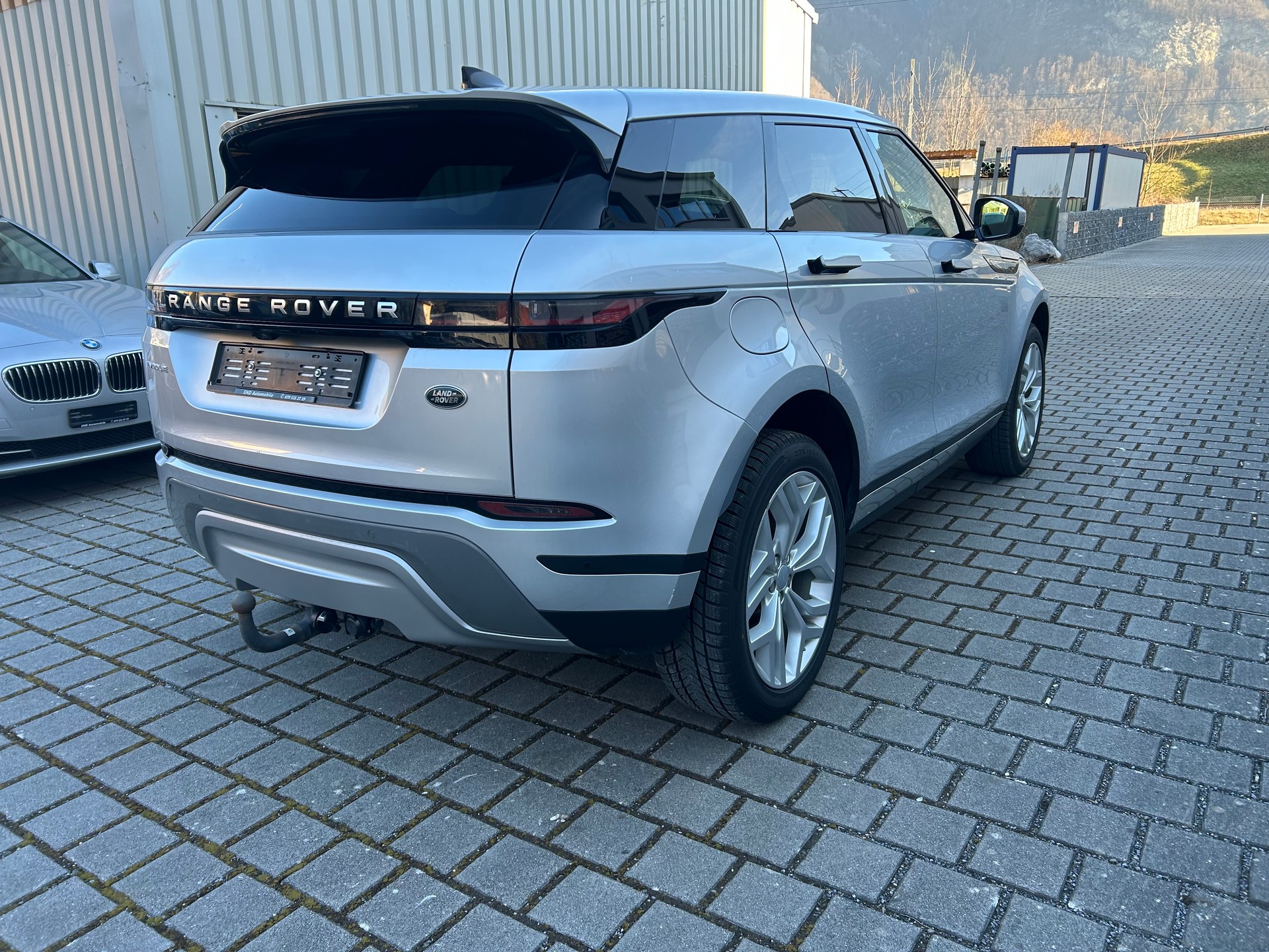 LAND ROVER Range Rover Evoque R-Dynamic D 180 S AT9-image-5