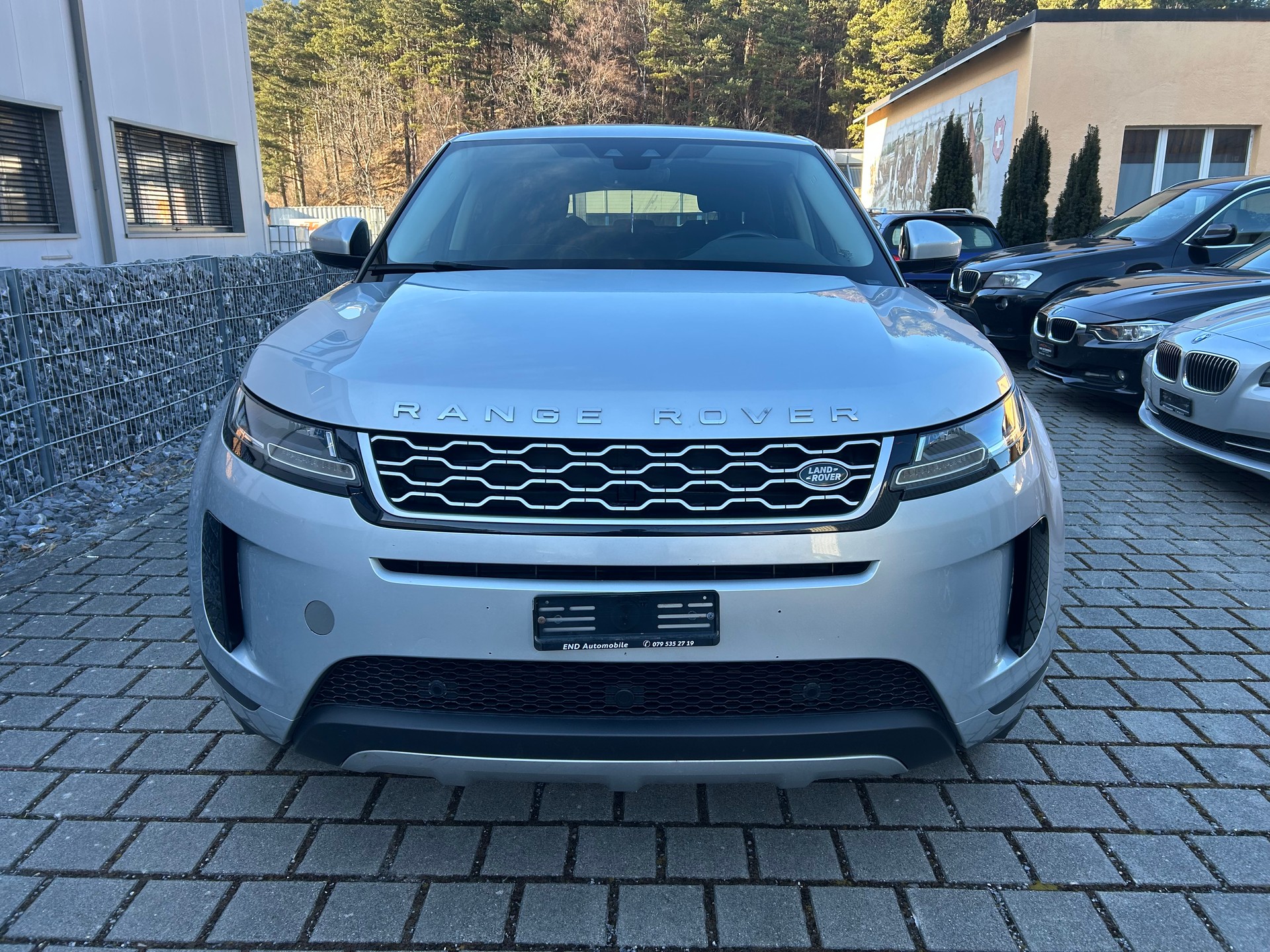 LAND ROVER Range Rover Evoque R-Dynamic D 180 S AT9-image-0