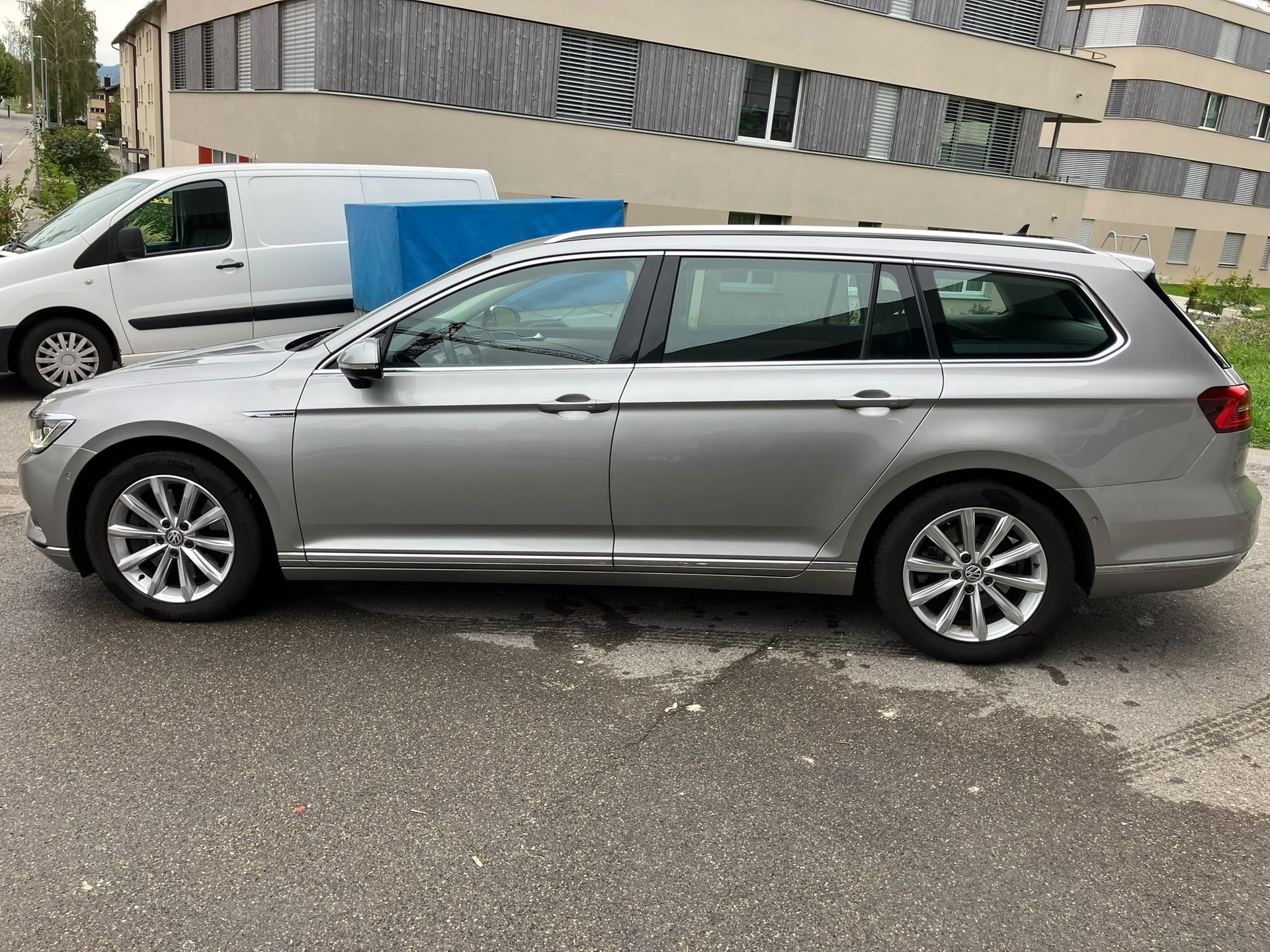 VW Passat Variant 2.0 TDI BMT High. DSG 4Motion-image-5