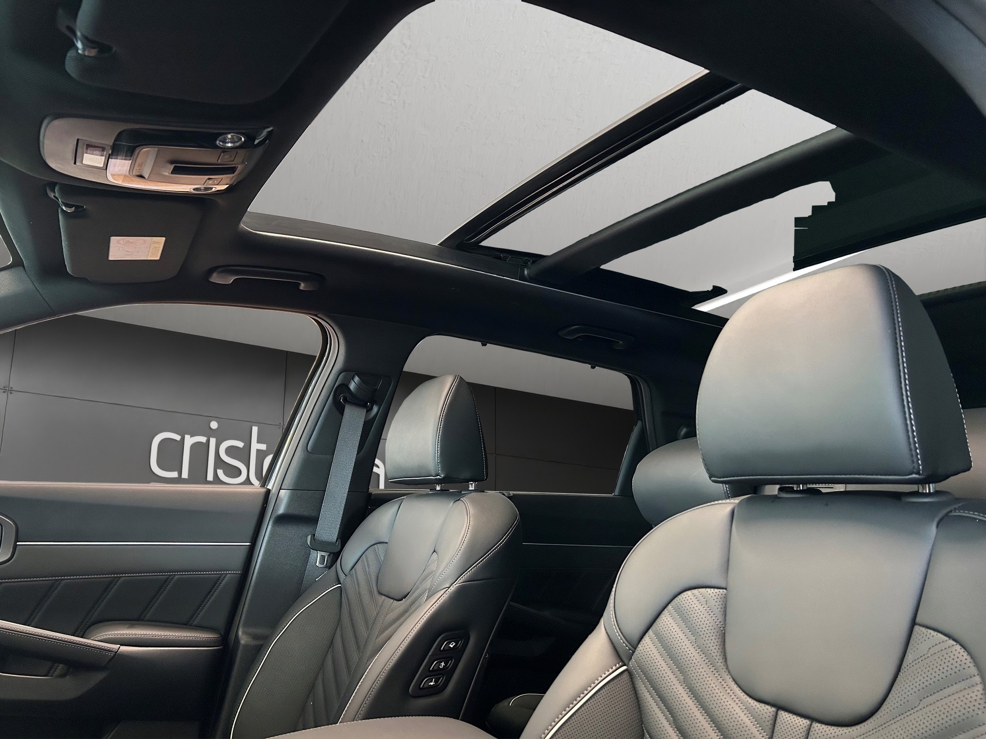 KIA Sorento 1.6 T-GDi Hybrid Style 7P-image-10