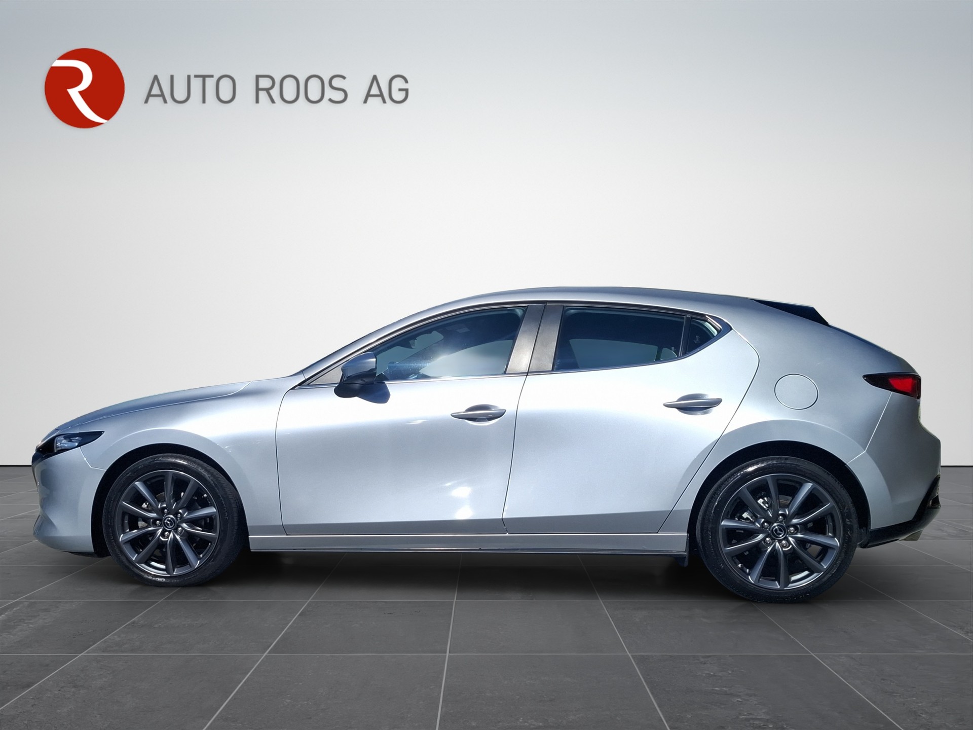 MAZDA 3 Hatchback SKYACTIV-X M Hybrid 186 Ambition Plus Automat-image-2