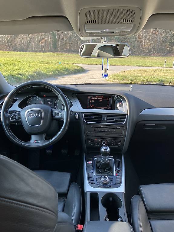 AUDI S4-image-2