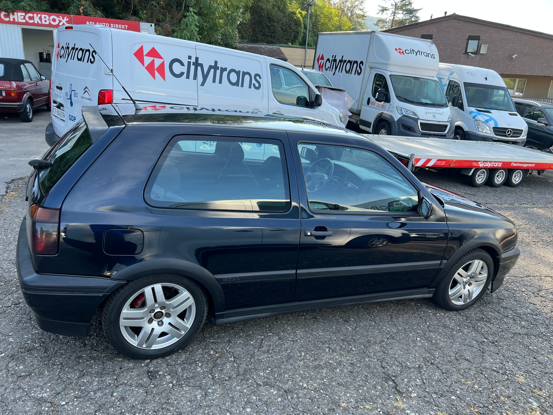 VW Golf 2000 GTI 16V Edition-image-5
