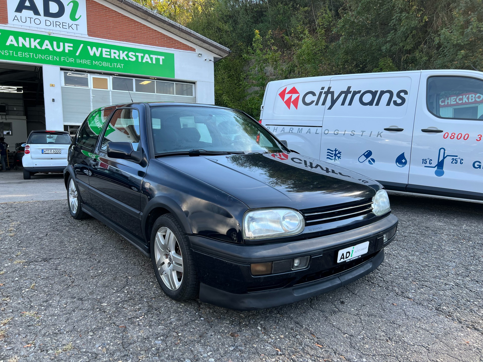 VW Golf 2000 GTI 16V Edition-image-6