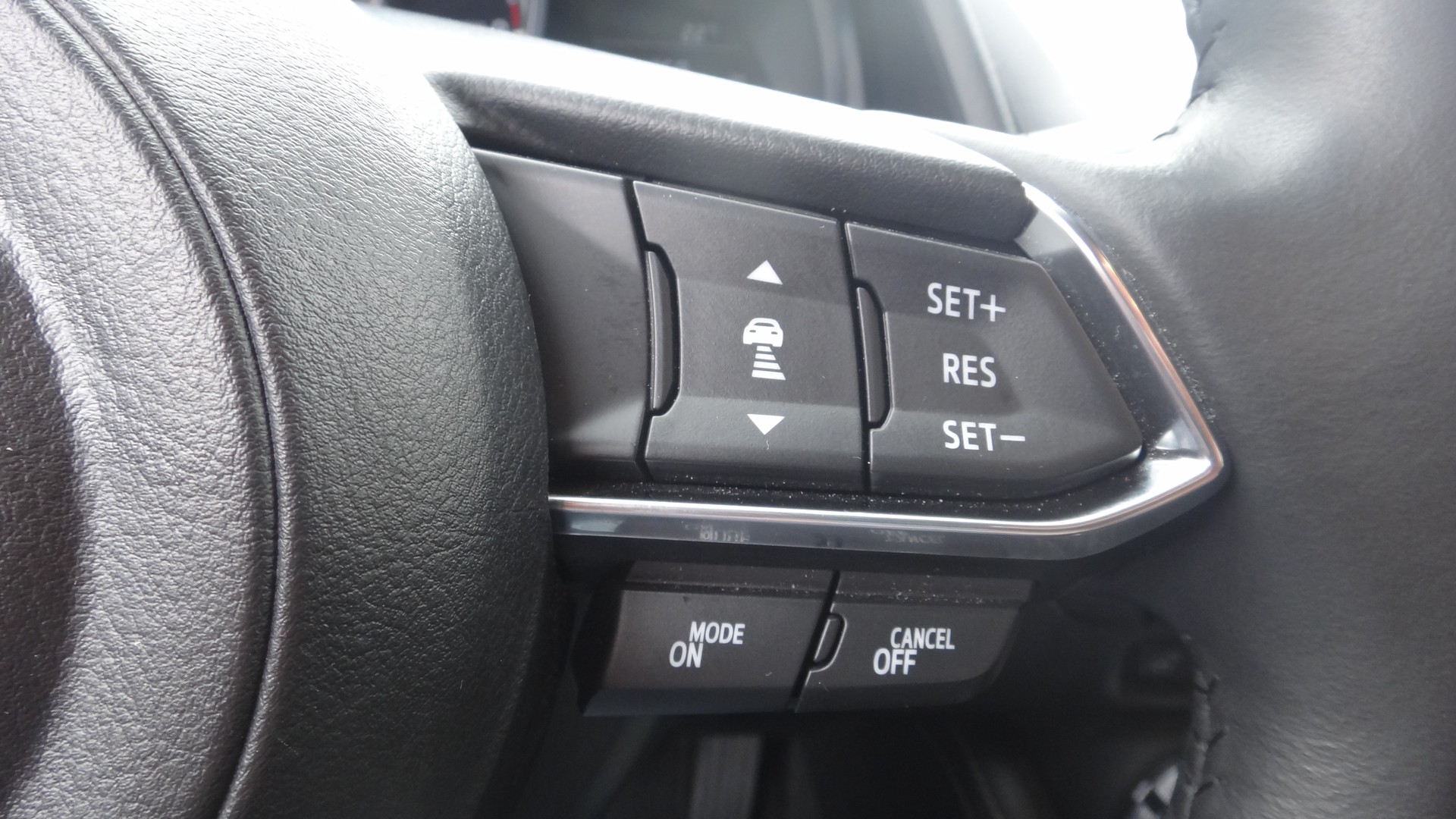 MAZDA 2 SKYACTIV-G 90 Mild Hybrid Revolution-image-7