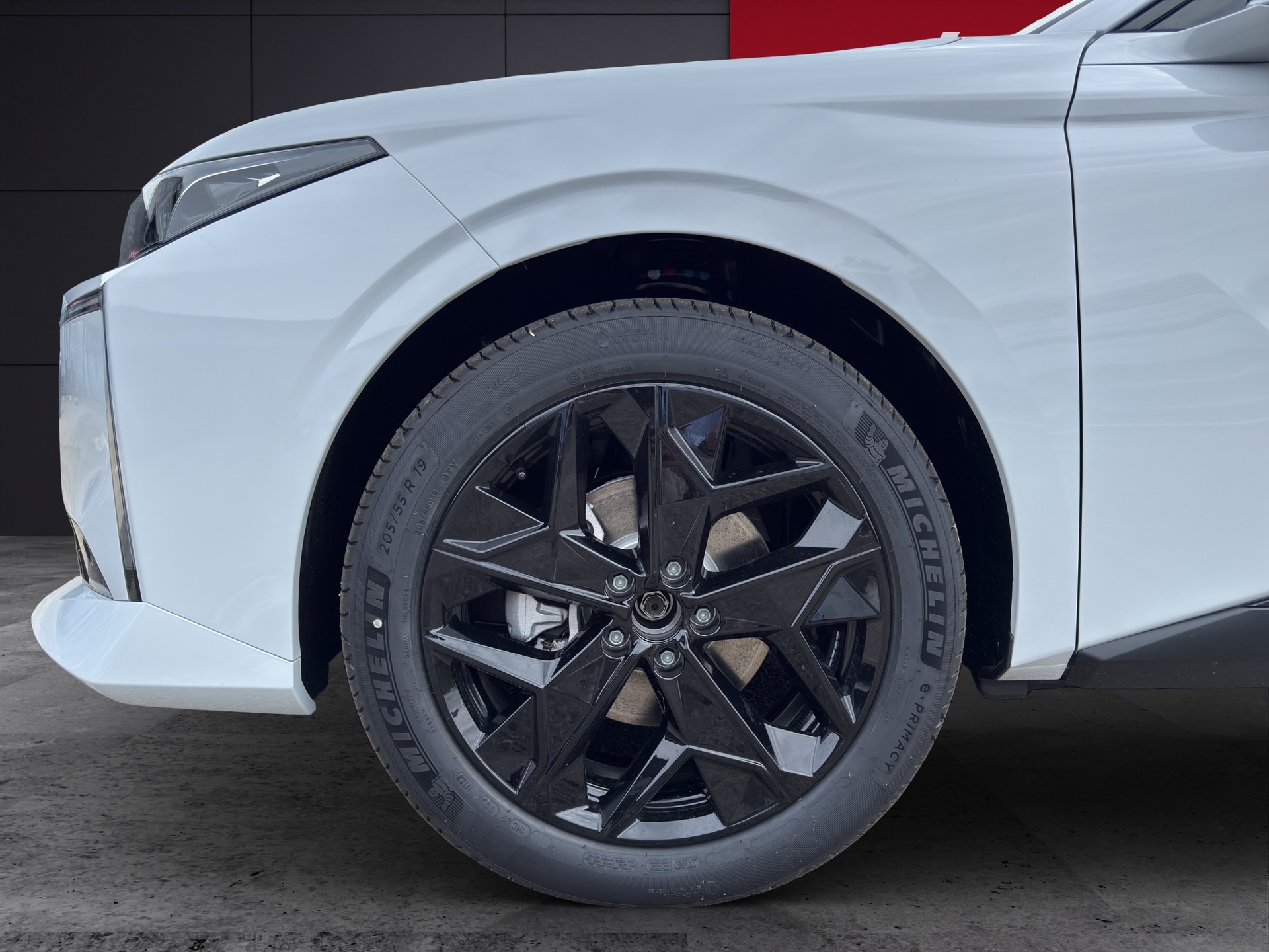DS AUTOMOBILES N°4 1.2 MHEV Performance Line-image-3