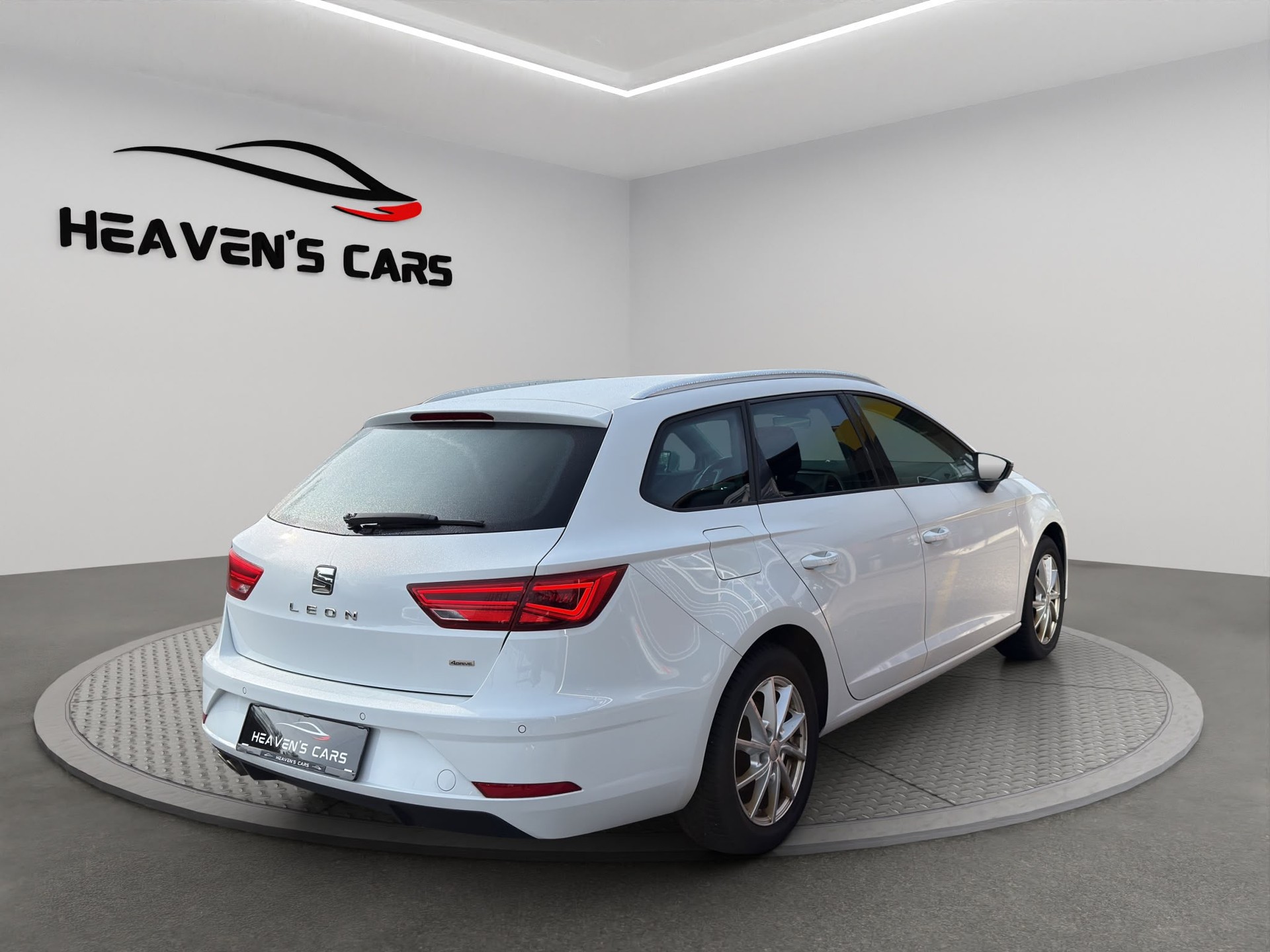 SEAT Leon ST 2.0 TDI CR Style 4Drive DSG-image-4