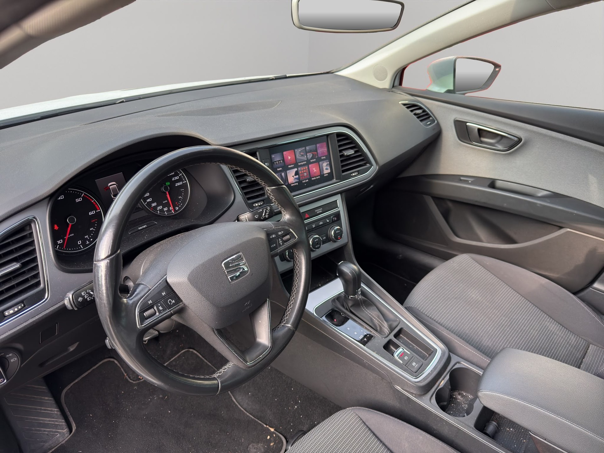 SEAT Leon ST 2.0 TDI CR Style 4Drive DSG-image-11