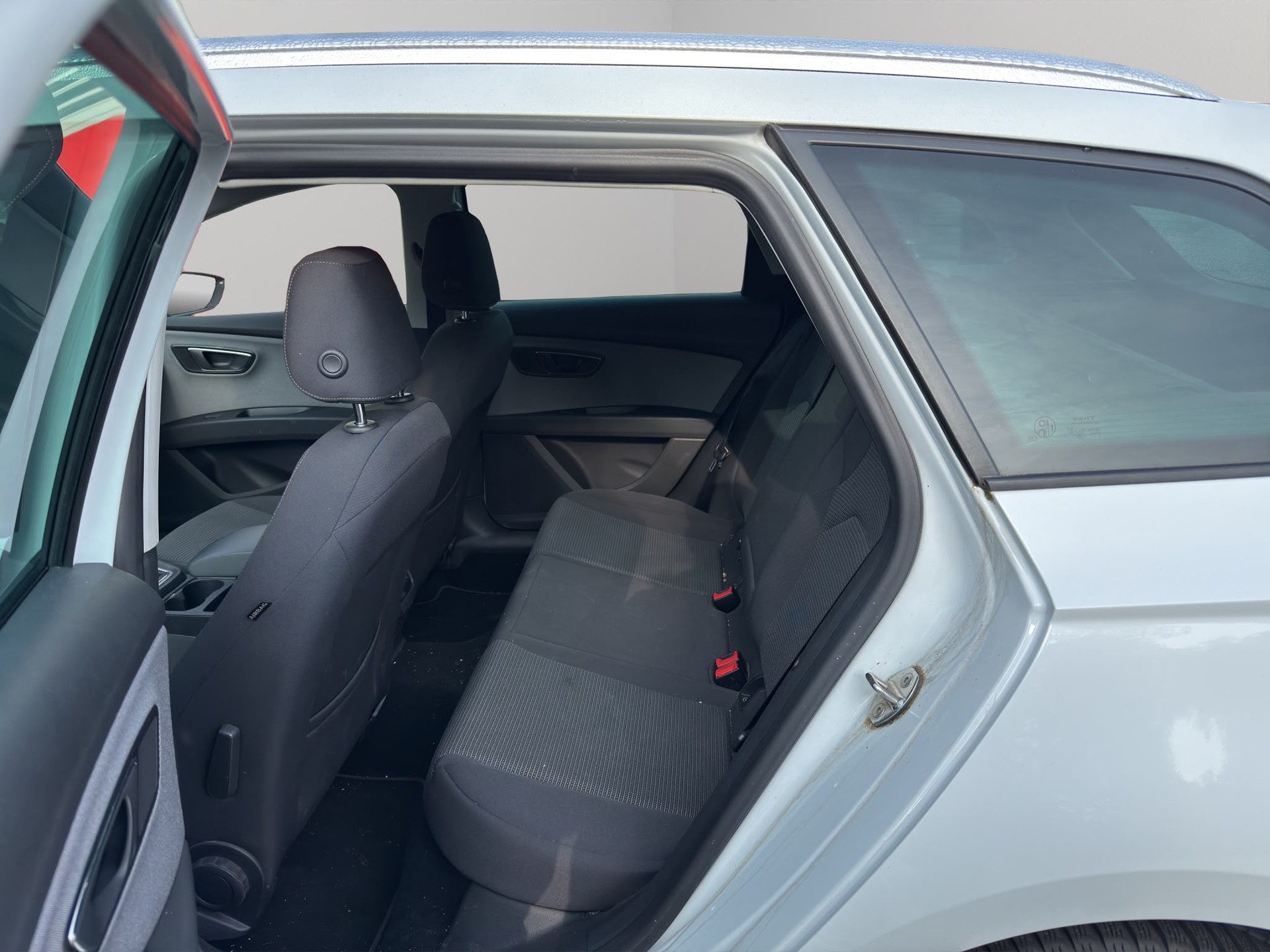 SEAT Leon ST 2.0 TDI CR Style 4Drive DSG-image-9