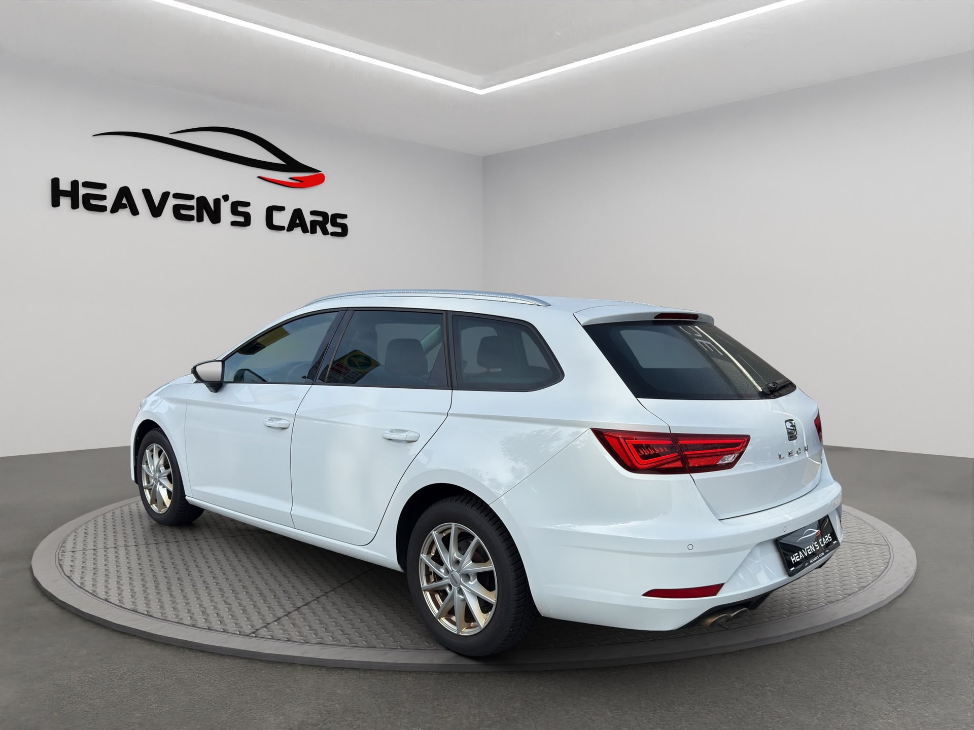 SEAT Leon ST 2.0 TDI CR Style 4Drive DSG-image-6
