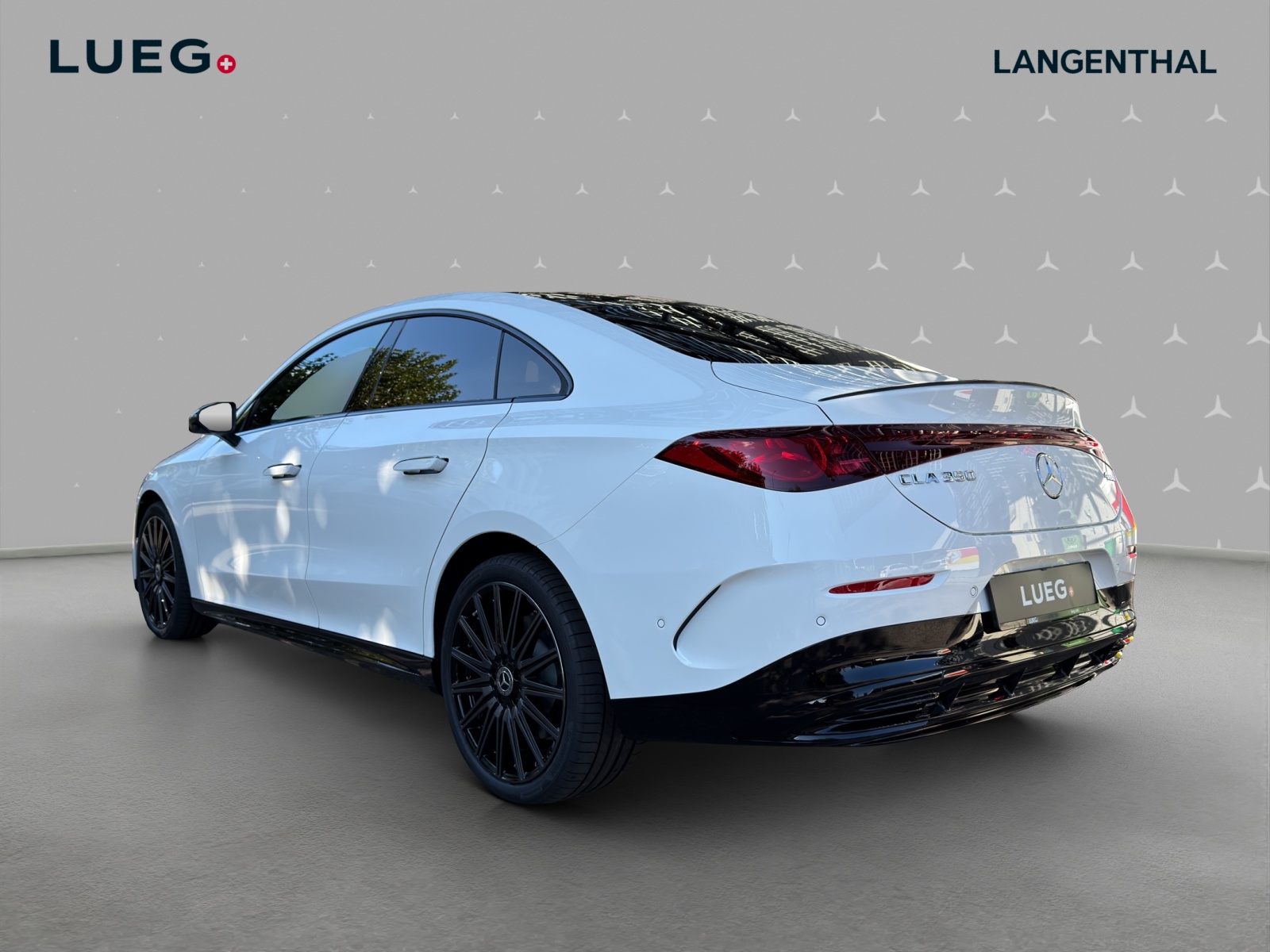 MERCEDES-BENZ CLA 350 4 Matic 85 kWh EQ-image-2