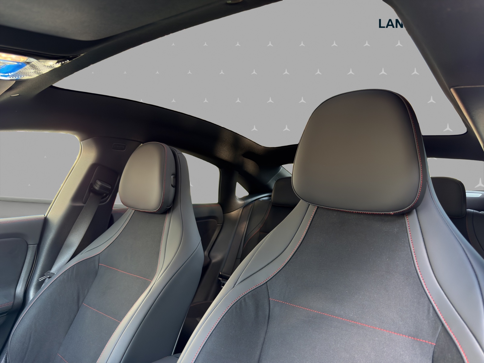 MERCEDES-BENZ CLA 350 4 Matic 85 kWh EQ-image-8