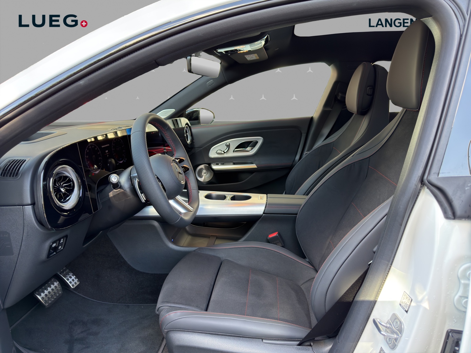 MERCEDES-BENZ CLA 350 4 Matic 85 kWh EQ-image-7