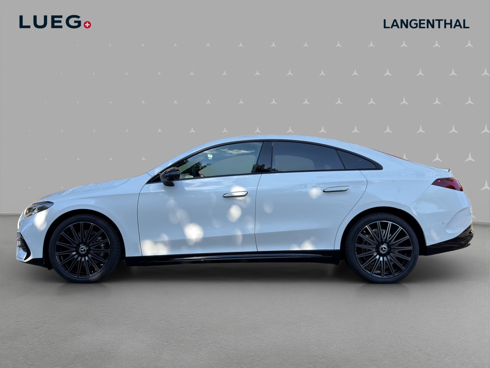 MERCEDES-BENZ CLA 350 4 Matic 85 kWh EQ-image-1
