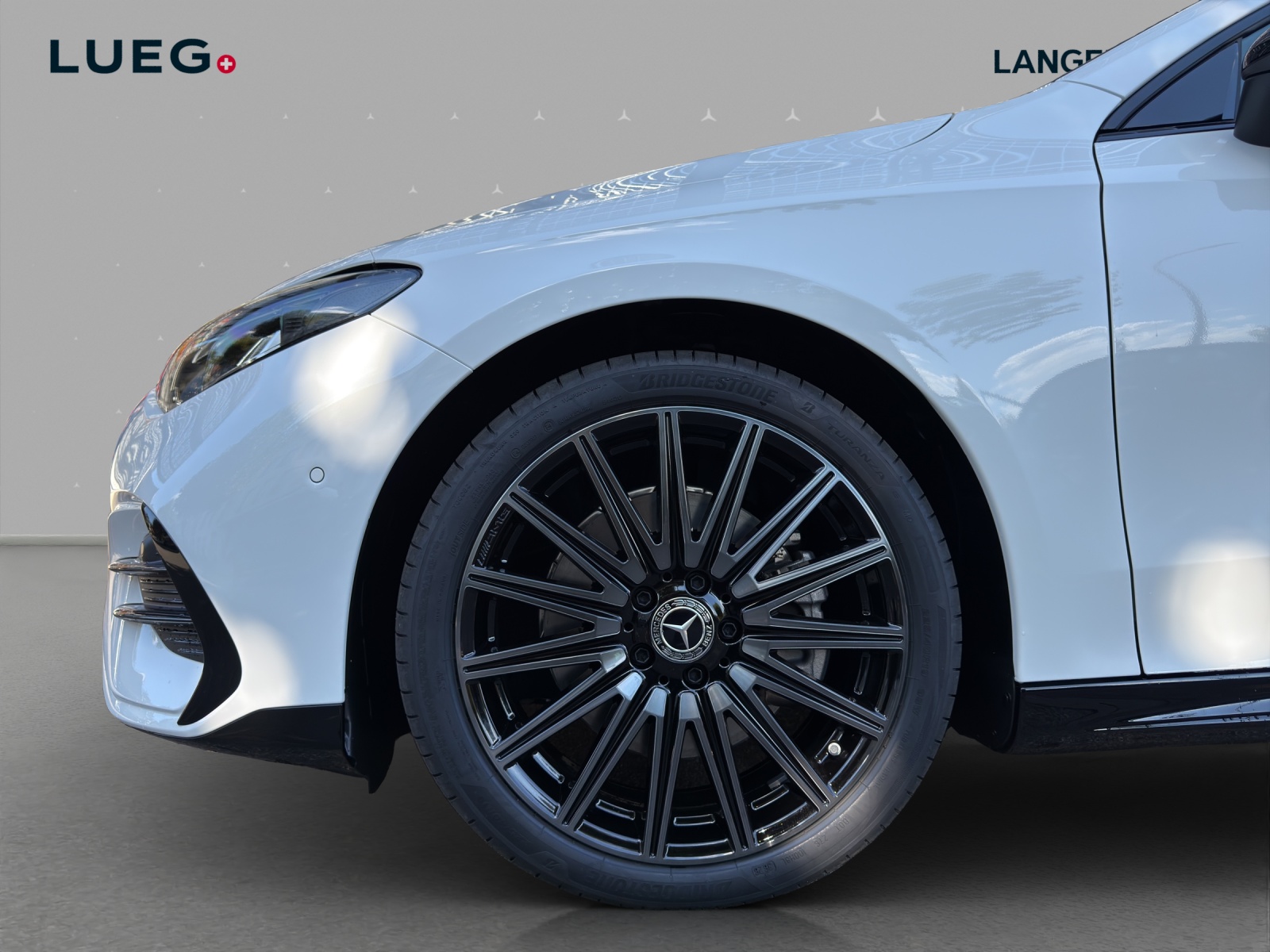 MERCEDES-BENZ CLA 350 4 Matic 85 kWh EQ-image-6