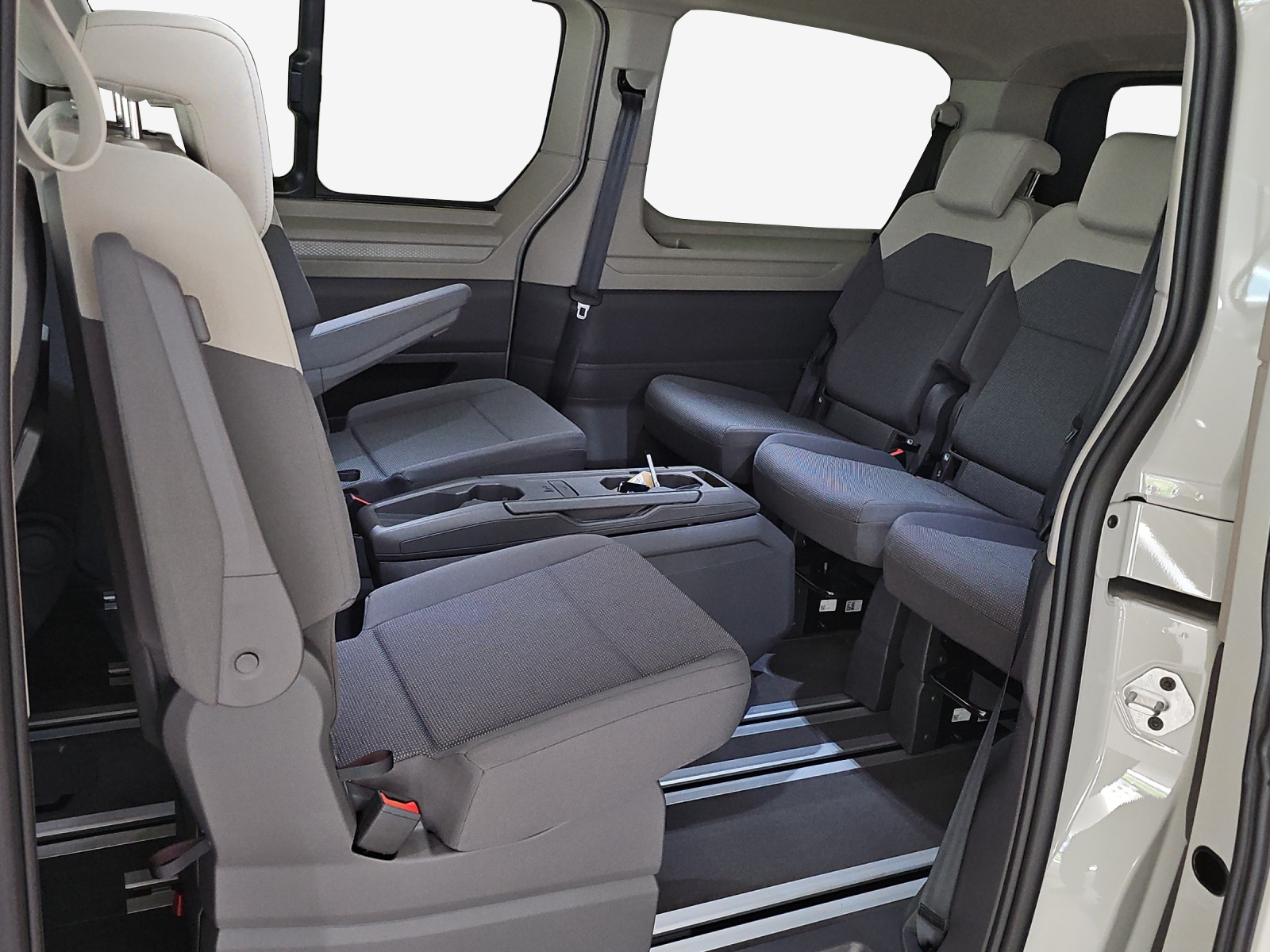 VW Multivan 1.5 eHybrid Trend Liberty Lang 4Motion DSG-image-11