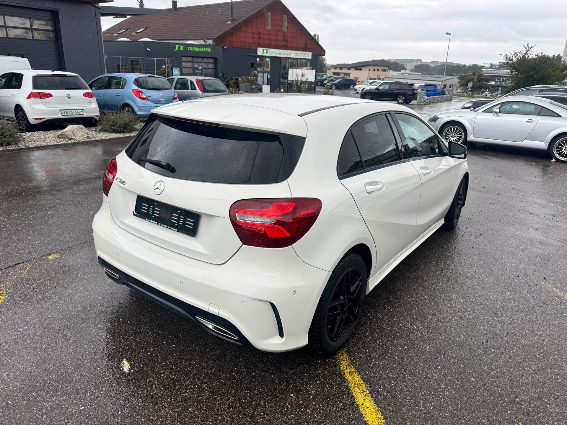 MERCEDES-BENZ A 180 Style 7G-DCT-image-3