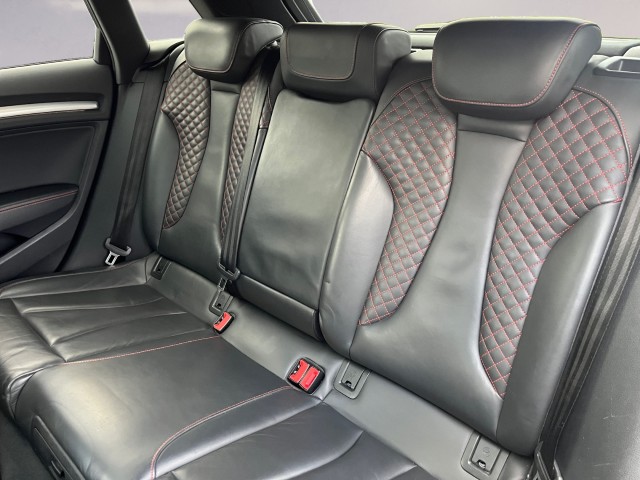 AUDI S3 Sportback 2.0 TFSI quattro S-tronic-image-15