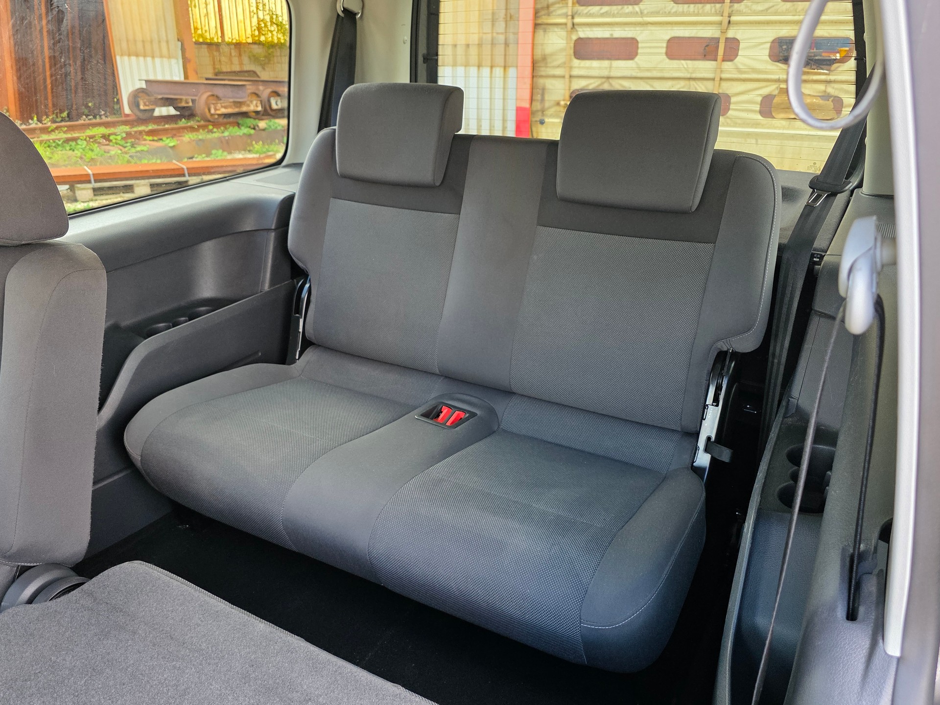 VW Caddy Maxi 2.0 TDI CR 4Motion Trendline / Neu ab Mfk / ZR + WP ersetzt-image-10