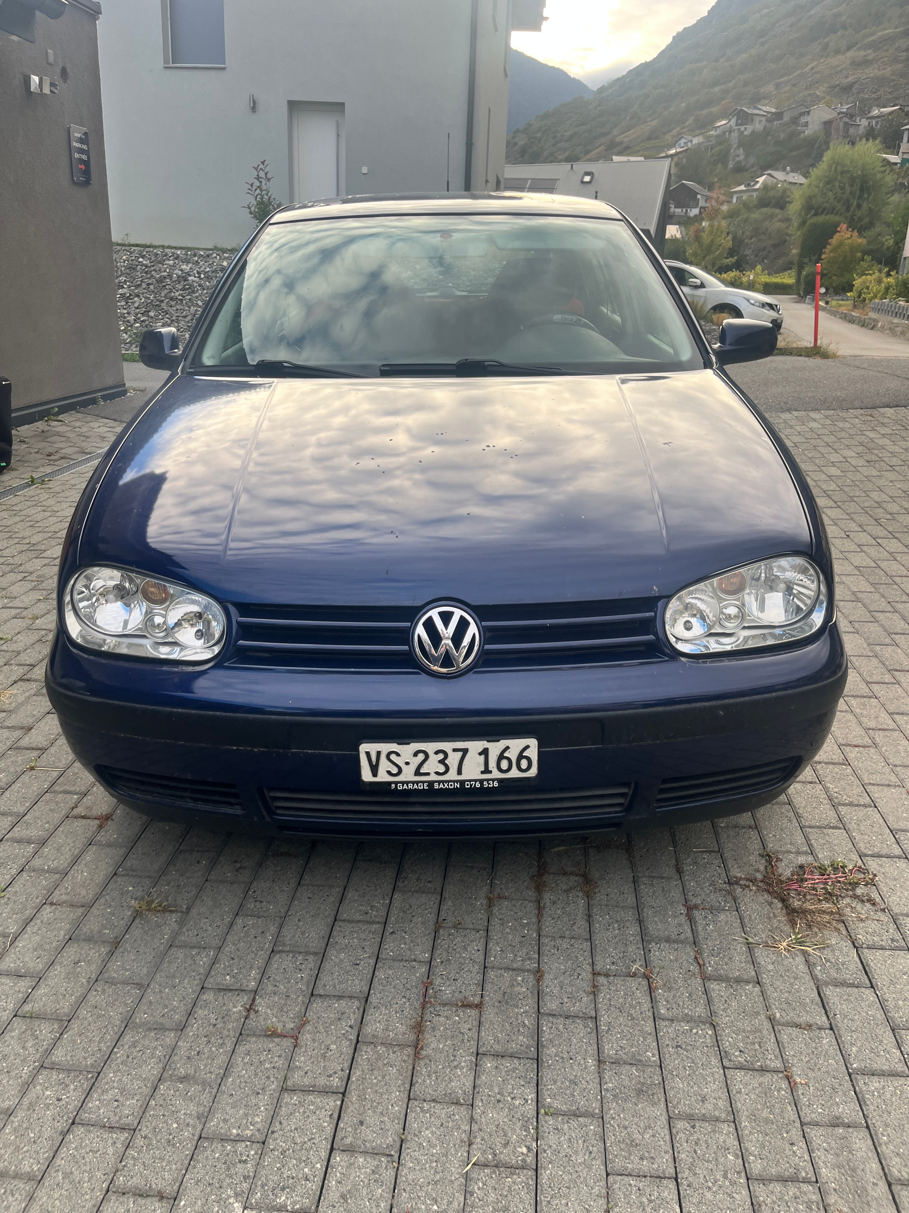 Car photo